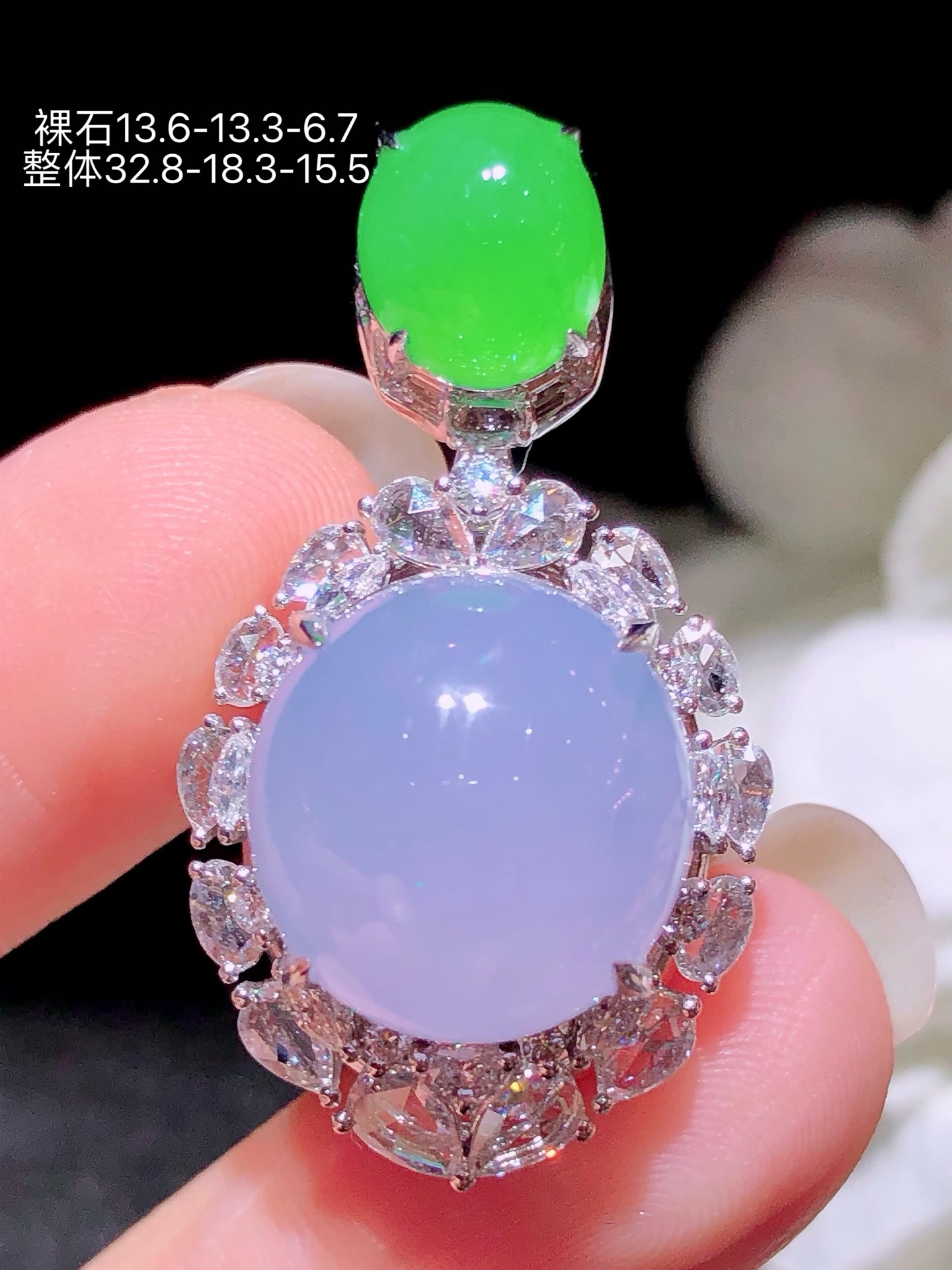 18K金镶 双色蛋面吊坠 无裂 水润色艳 品相饱满 配送银链苹果拍摄，实物更好看，13.6-13.3