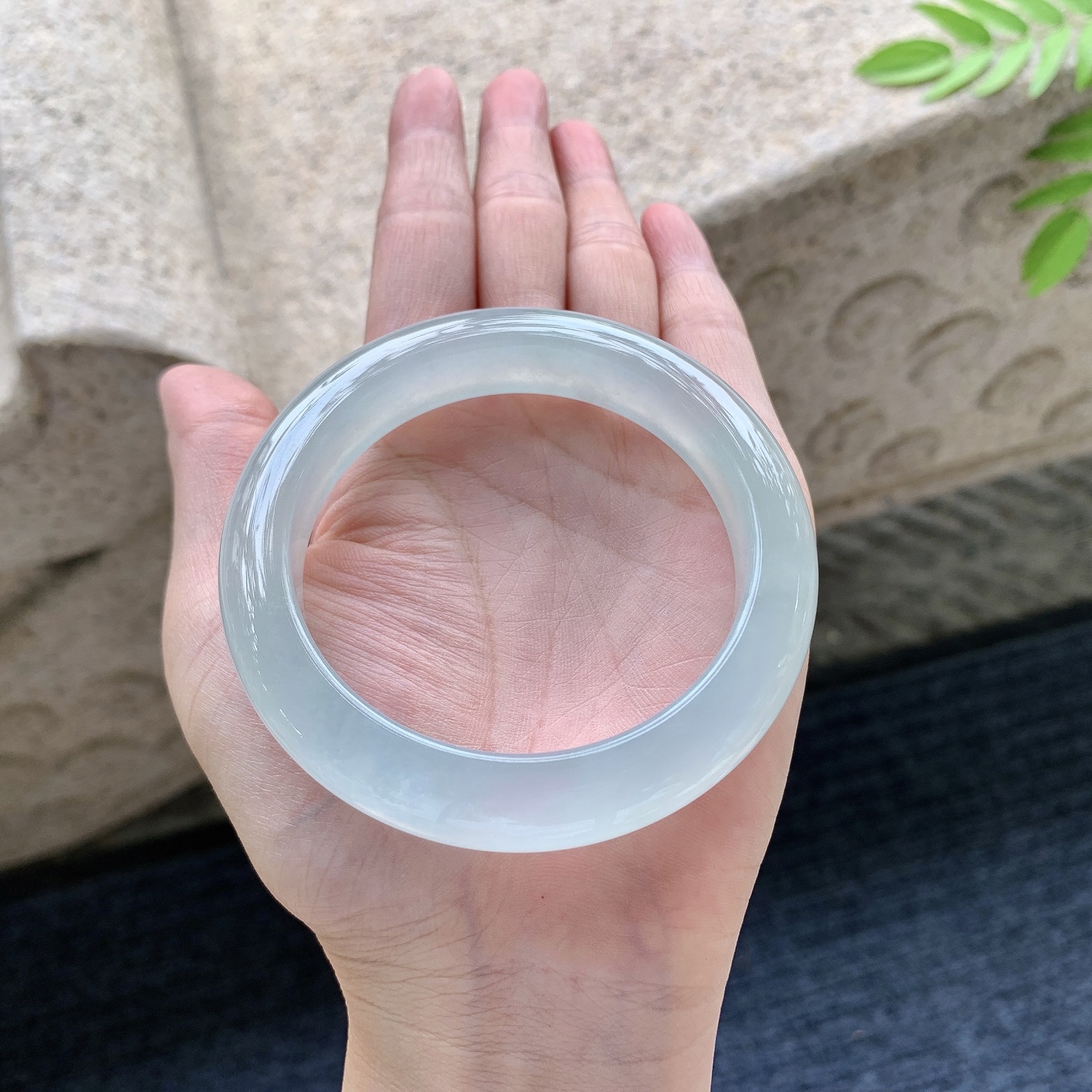 正圈55 56 圈口56.3/12.3/9.5 编码W6091533 冰晴底，清透，水润，种老，细腻，无裂