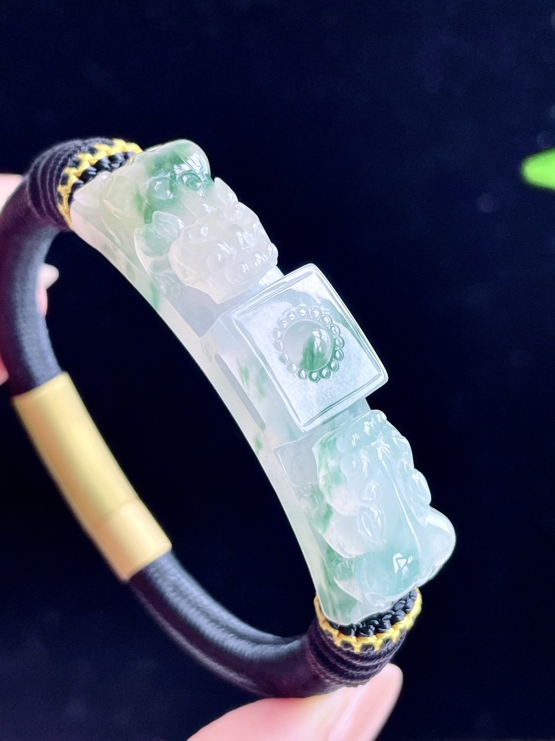 【裸石】冰糯种飘花貔貅手牌手绳 【说明】缅甸 无裂 性比高 厚装 【尺寸】50-11.7-9.7 【重量】28克