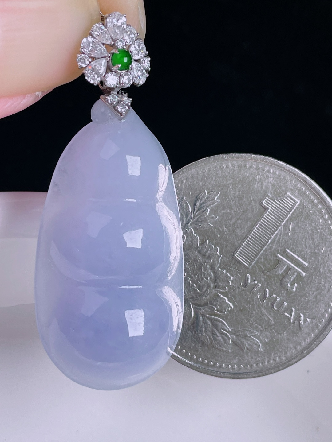 ️豆子福豆，18k镶嵌，老种起光，细底通透，尺寸：38.3裸石30/16.4/7mm0914