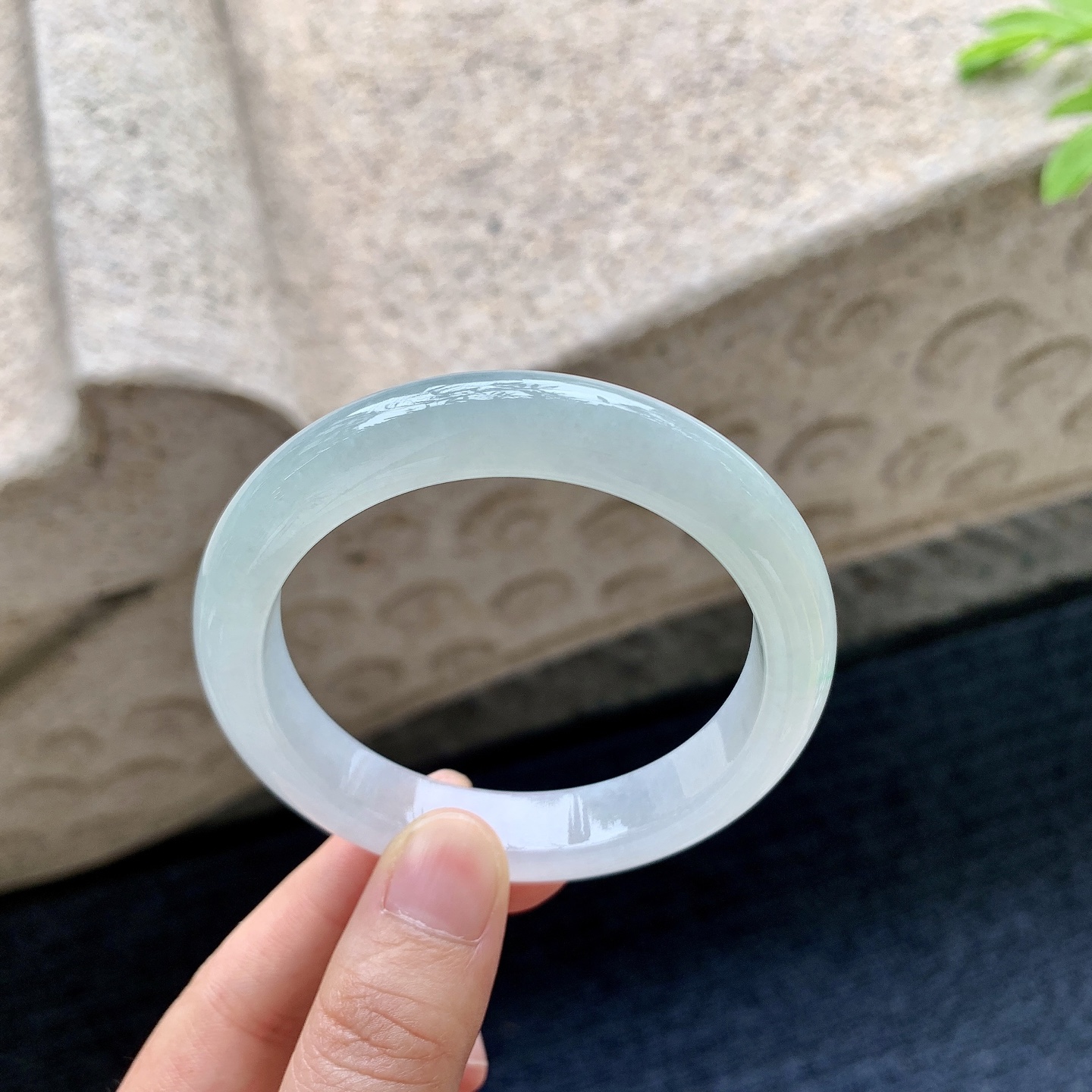 正圈53 54 圈口54.4/11.2/8 编码DZ090505 糯冰晴底，水润，种老，细腻，内侧有纹线