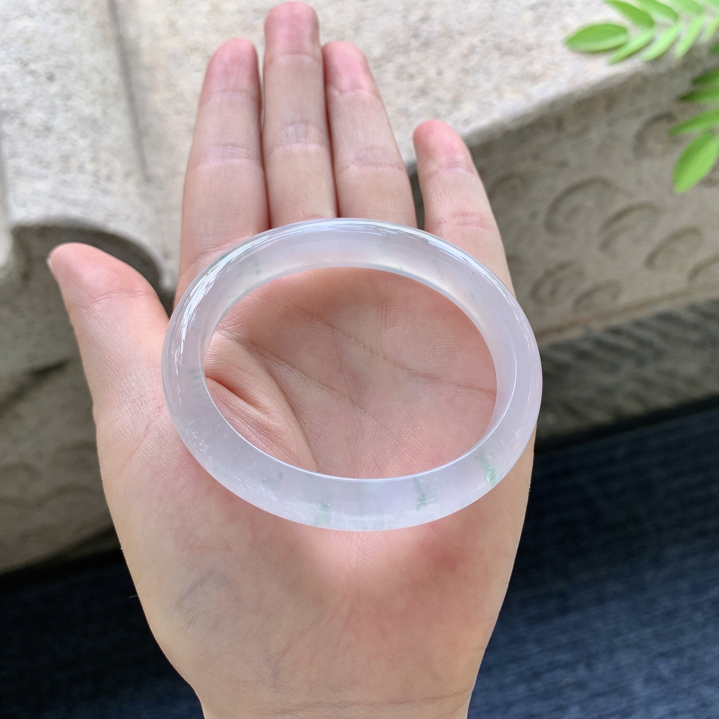 贵妃52 53 圈口53.3/45/10.3/7.2 编码C11091505 冰飘绿，清透，水润，种