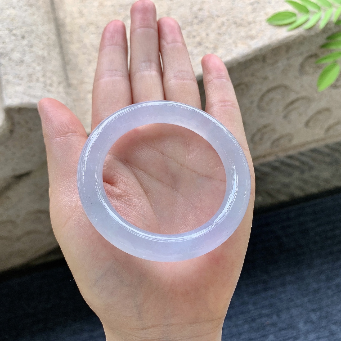 圆条48 49 圈口49/9.2/9.3 编码DZ091508 冰糯紫底，水润，种老，细腻，打灯有絮线