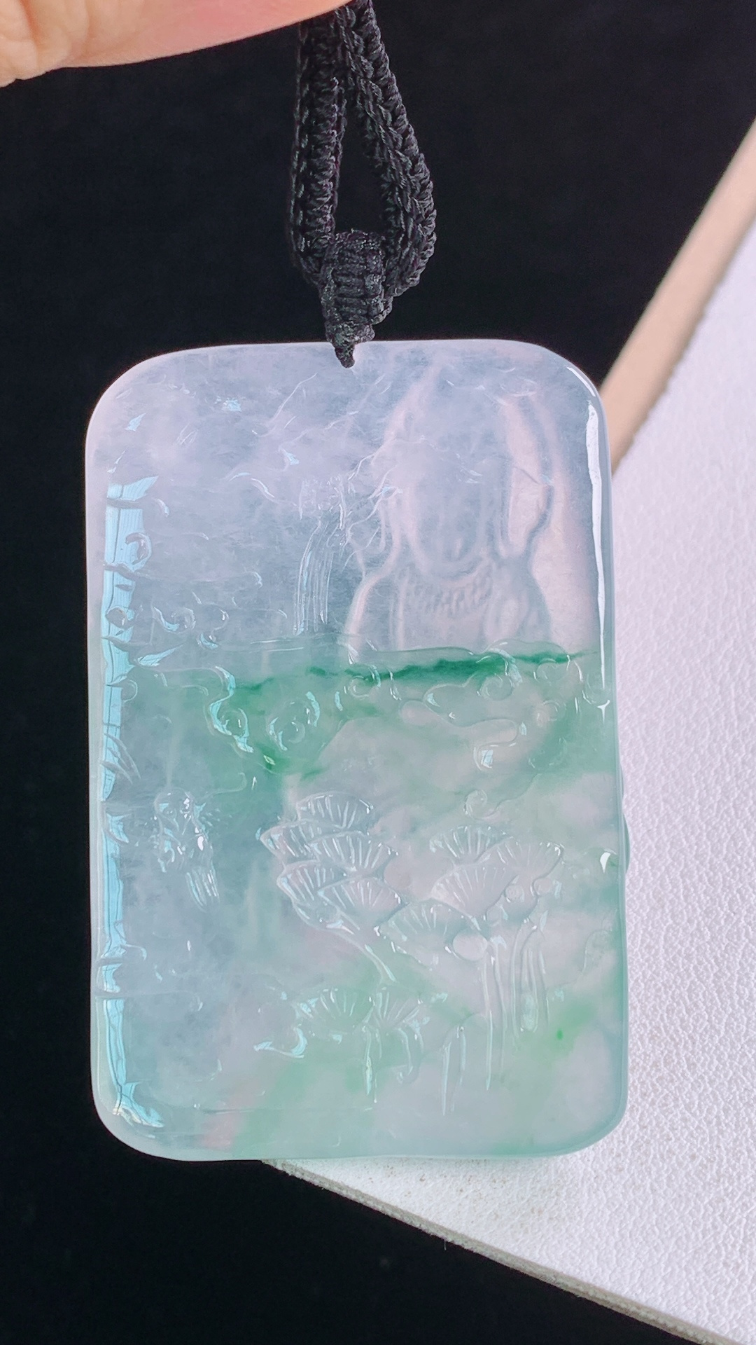 ️冰种飘花山水观音，花色灵动，清透起光，无裂，尺寸:51.7-33.9-5.5mm 11