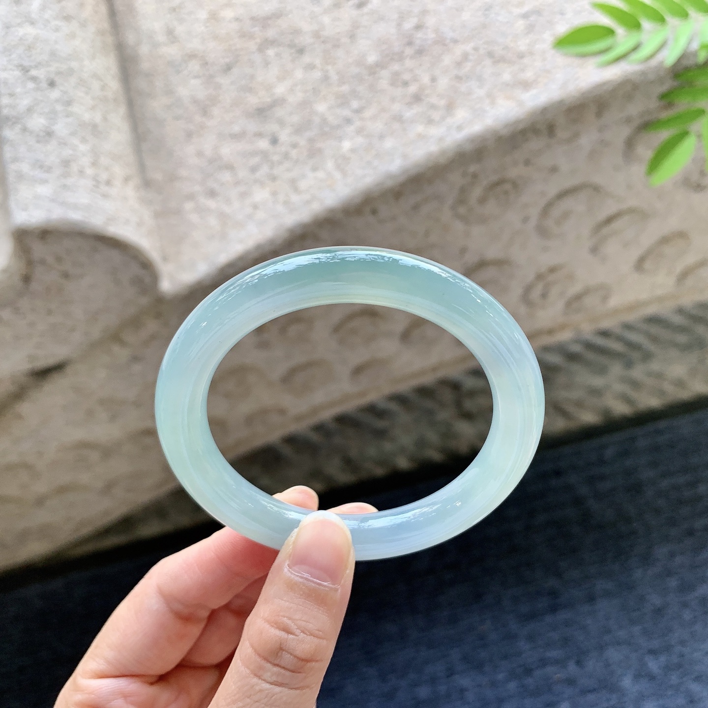 圆条54 圈口53.8/9.7/9.2 编码A1091524 晴蓝，水润，种老，细腻，无裂