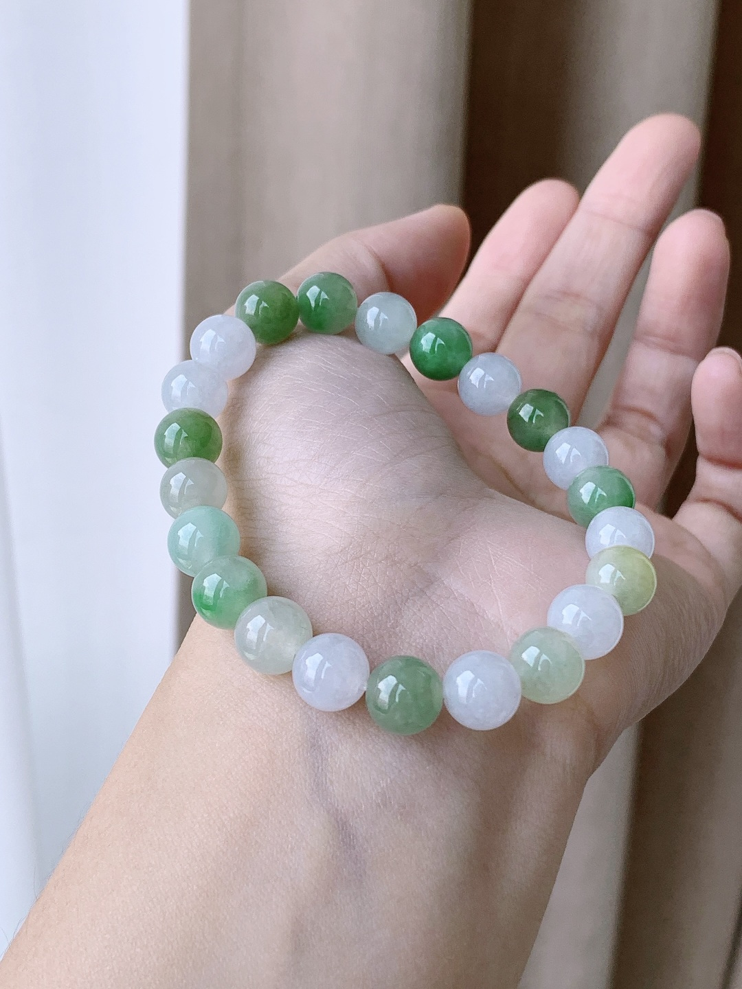 【珠子】冰多宝手串圆珠珠子手串 【说明】缅甸 性比高 【尺寸】8.8mm 【重量】26克