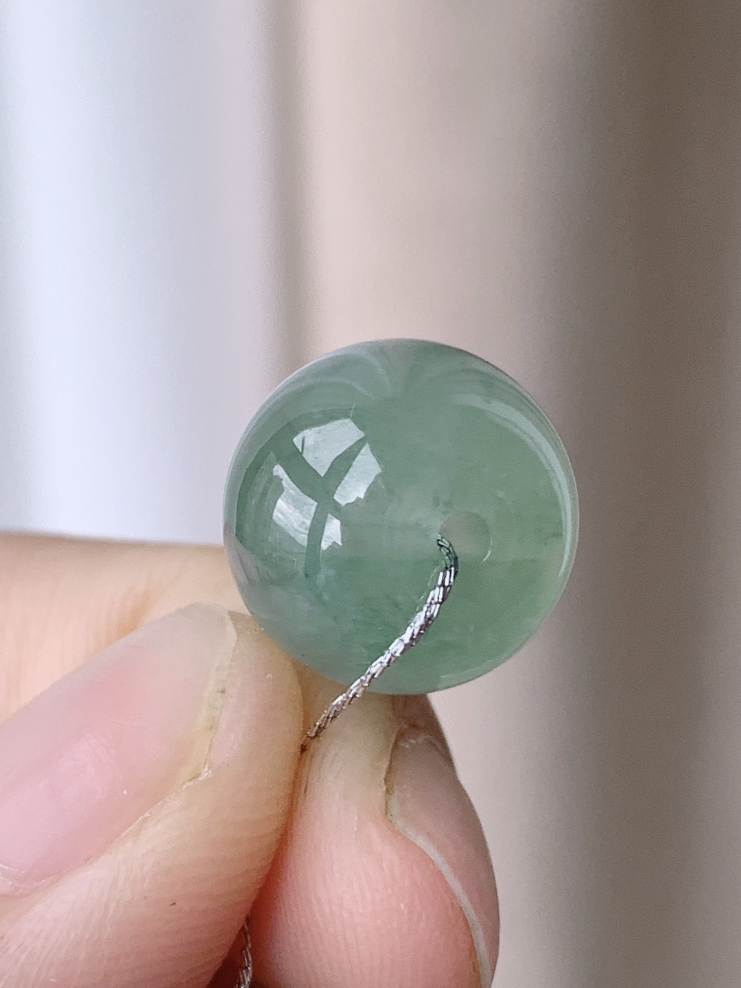 【珠子】冰晴水路路通珠子单珠 【说明】缅甸 性比高 【尺寸】12-14.2mm 【重量】5克