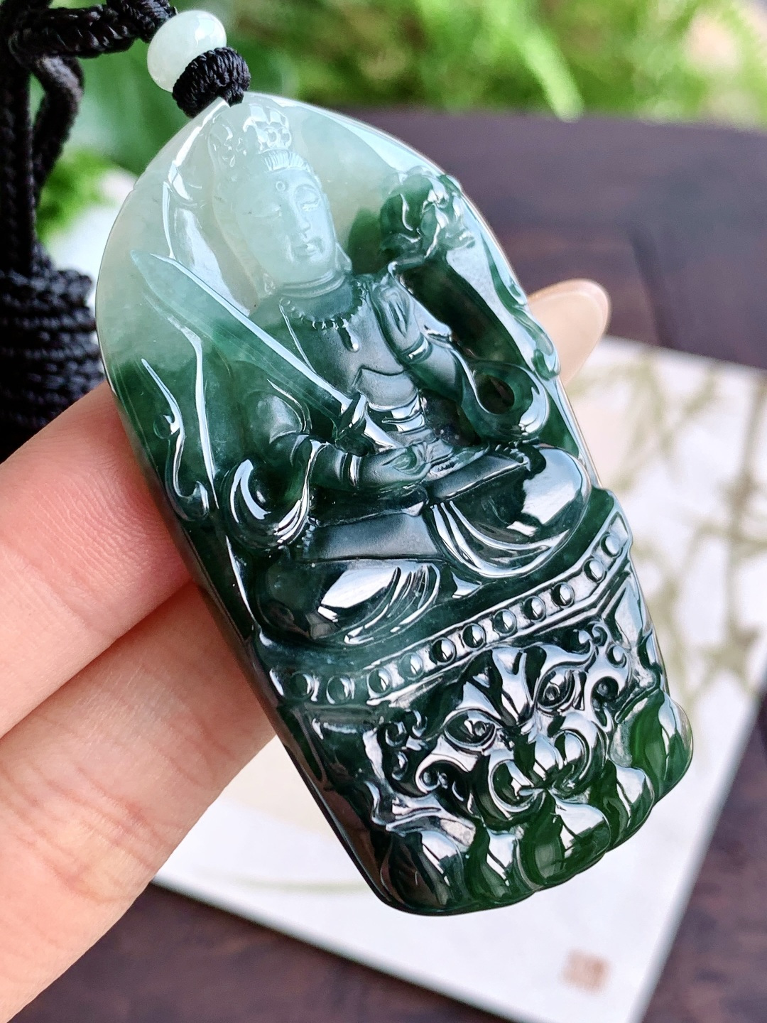 【裸石】🫧糯冰飘花虚空藏观音牌吊坠 【说明】缅甸 性比高 厚装 【尺寸】63.6-34.4-6.8 【重量】37克