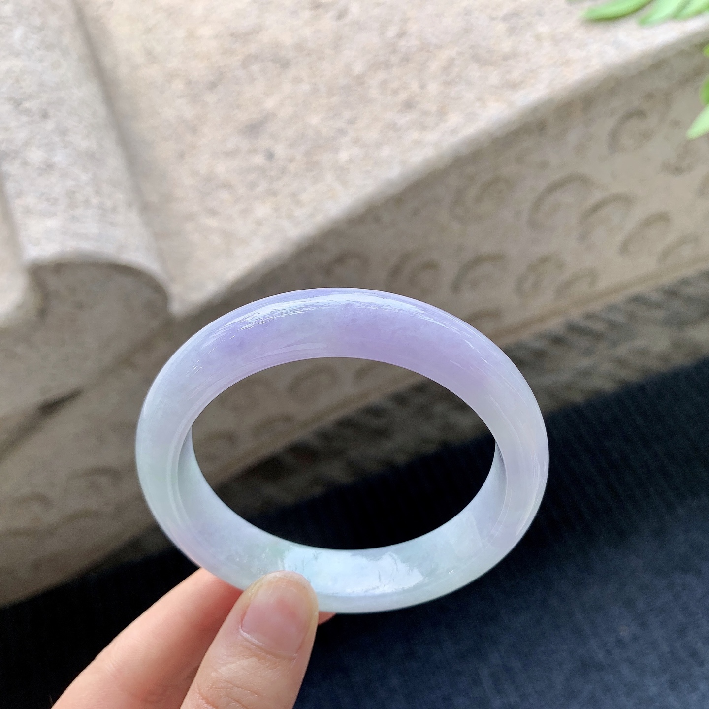正圈56 57 圈口56.7/12.7/8.6 编码Q5091378 糯冰，水润，种老，细腻，无裂