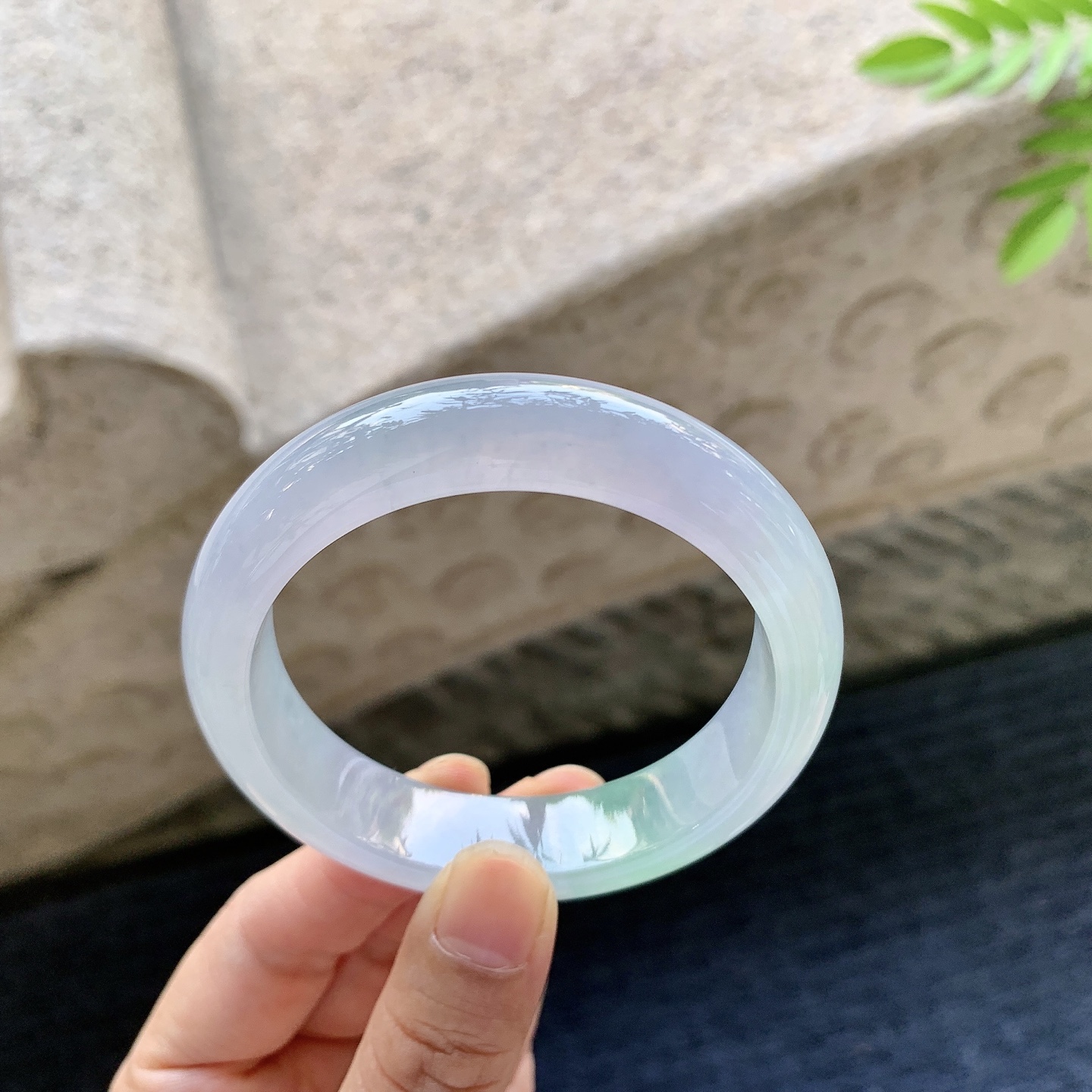 正圈51 52 圈口52.4/13/8 编码C11091506 冰糯春彩，水润，种老，细腻，无裂
