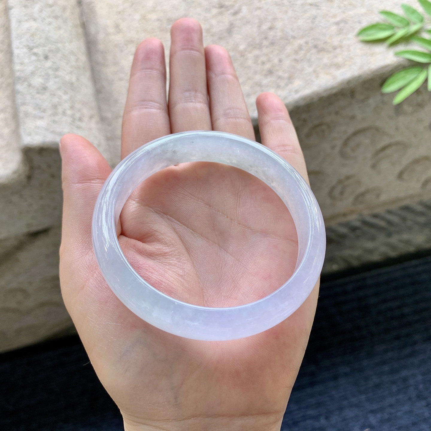 正圈58 59 圈口59.8/12.7/7 编码HJ090911 冰糯粉紫，水润，种老，细腻，打灯有棉线