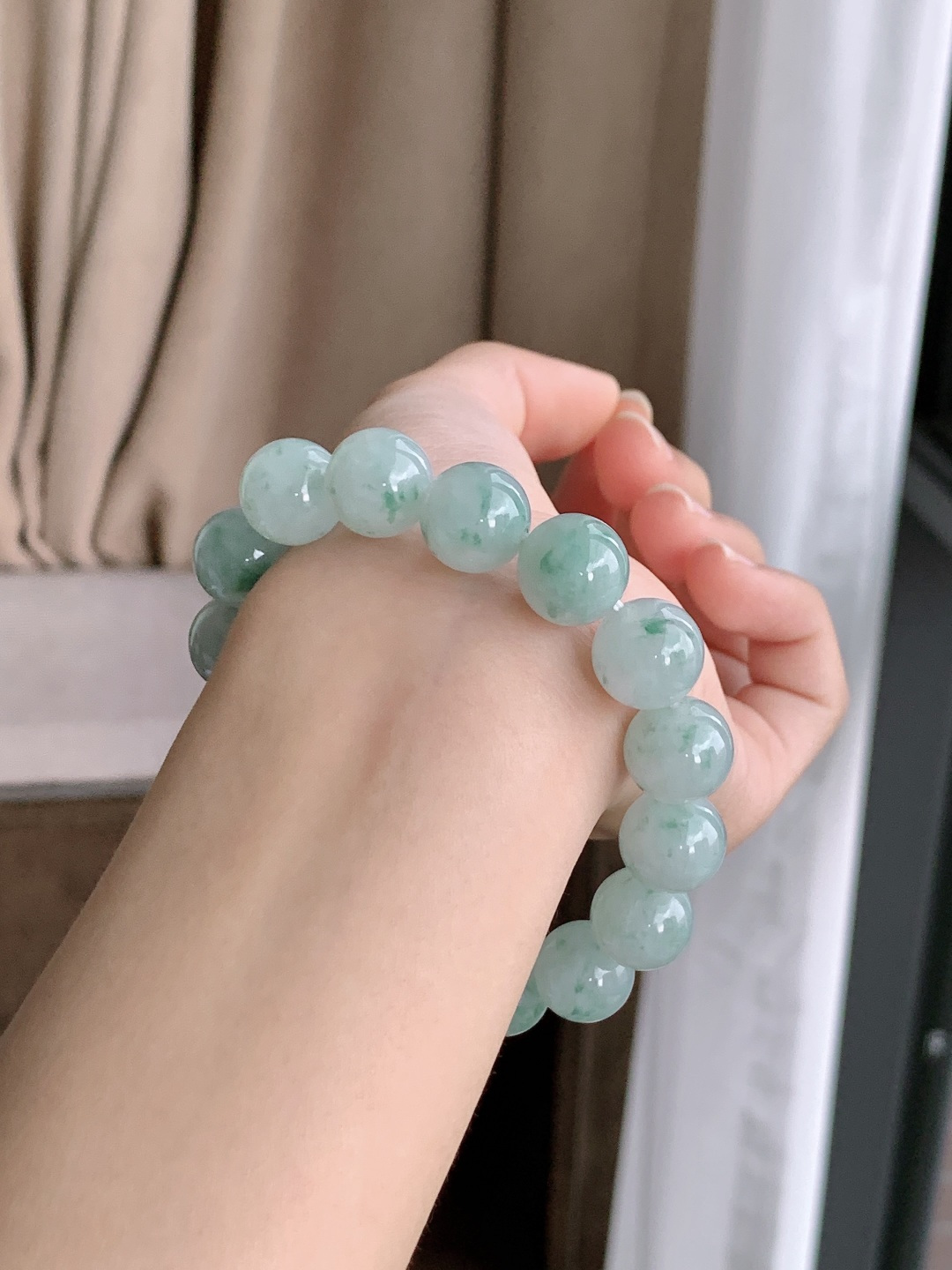 【珠子】飘花手链圆珠子手链 【说明】缅甸  性比高 【尺寸】12.5mm 【重量】55克