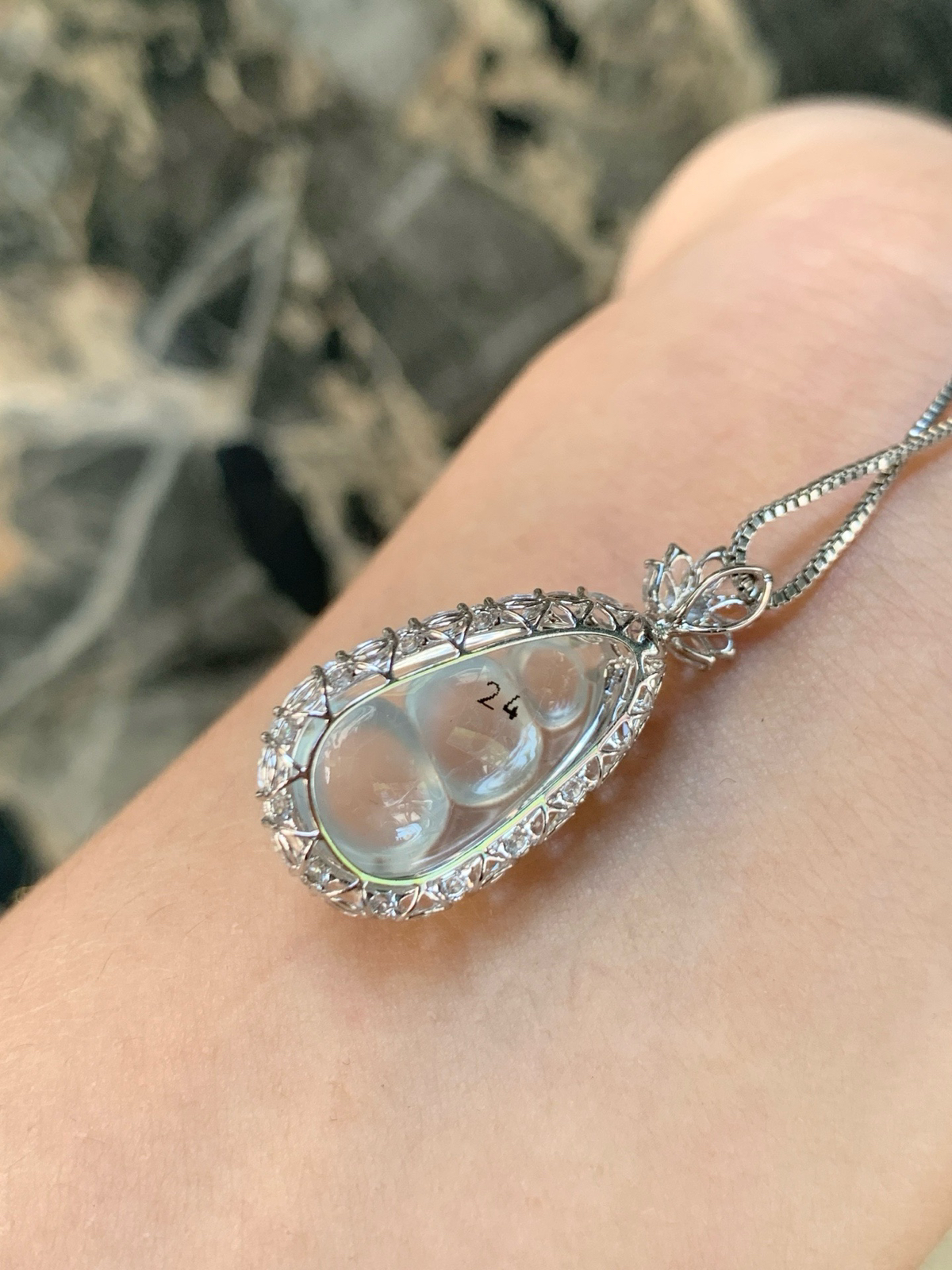 高冰·福豆18k 镶嵌透度拉满，莹光流转，通透干净，精致贵气～
