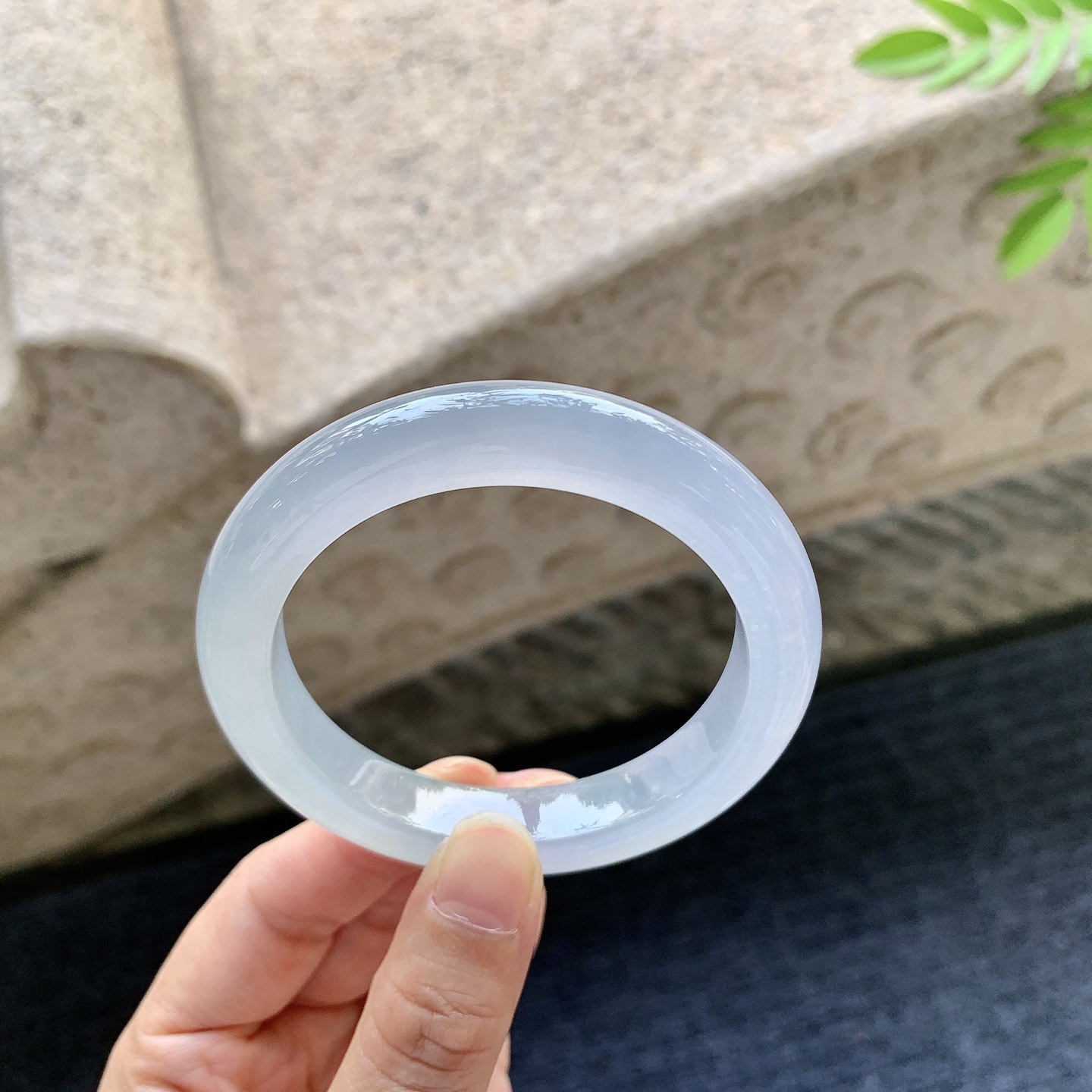 正圈53 54 圈口53.8/10.8/9 编码GJ091530 糯冰淡紫，飘绿，水润，种老，细腻，无裂