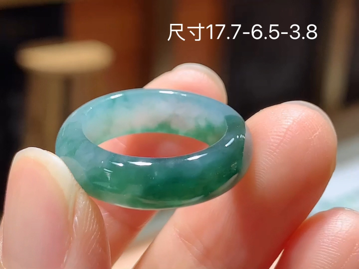 ️冰飘花戒圈，无裂 尺寸，17.7-6.5-3.8