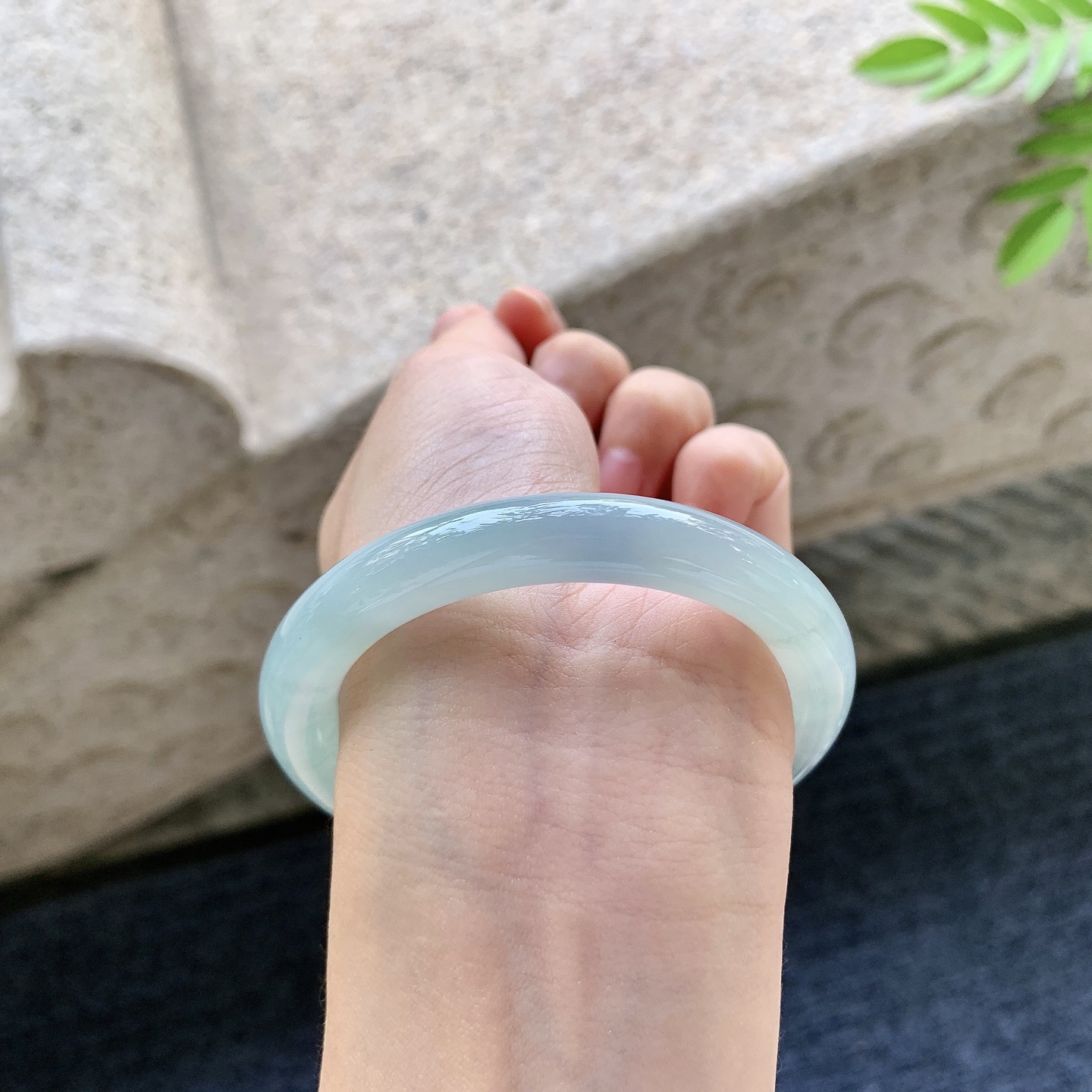 圆条54 圈口53.8/9.7/9.2 编码A1091524 晴蓝，水润，种老，细腻，无裂