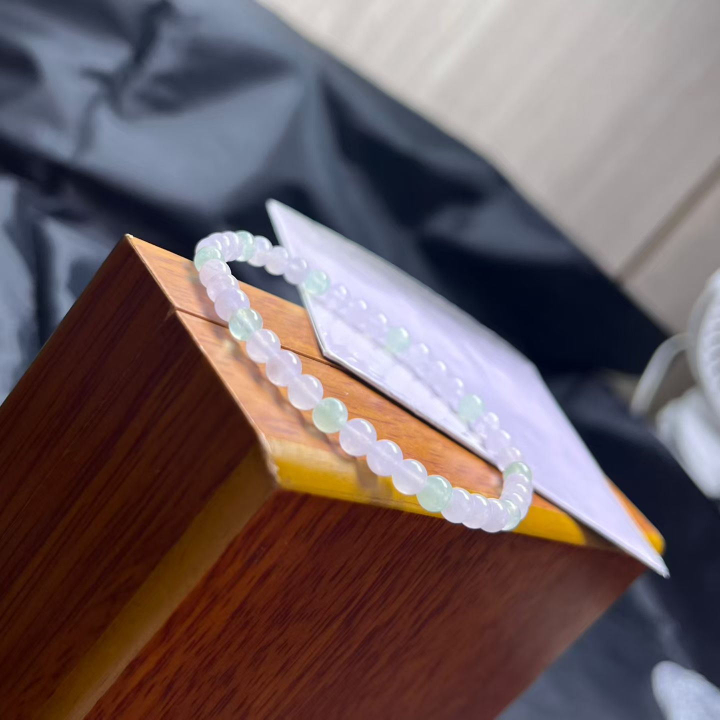 ️ 白翡翠手链，直径卡4.4mm-4.7mm，40颗