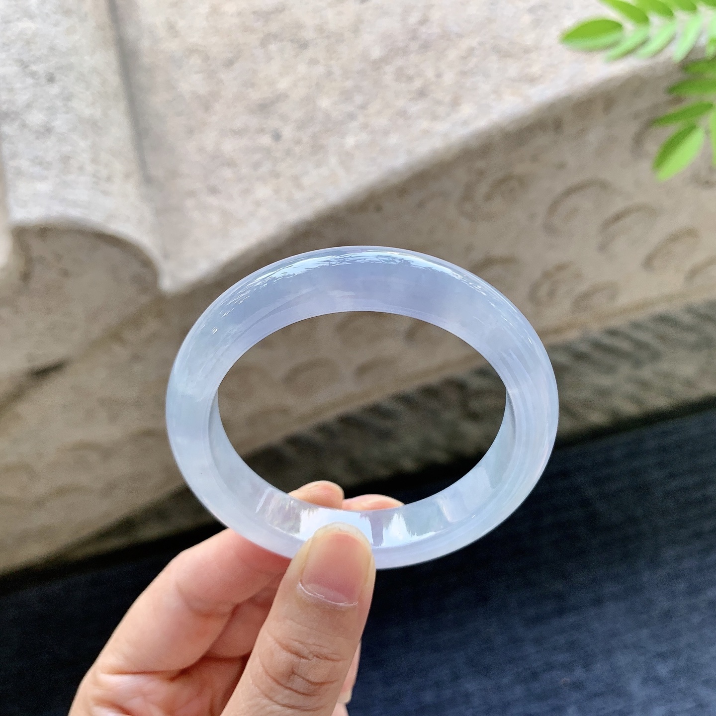 正圈50 51 圈口51/11.3/7.7 编码B2091512 冰糯，水润，种老，细腻，打灯有絮线