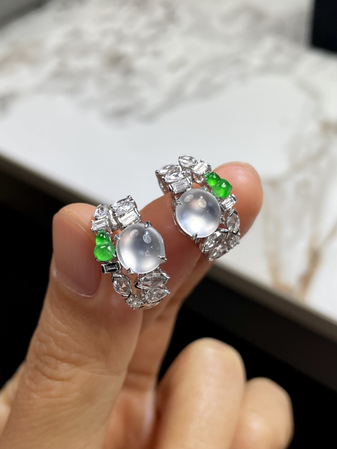 ️玻璃种蛋面耳扣 裸石：7.5*7*3.5mm 整体：16.5*10.5*6mm