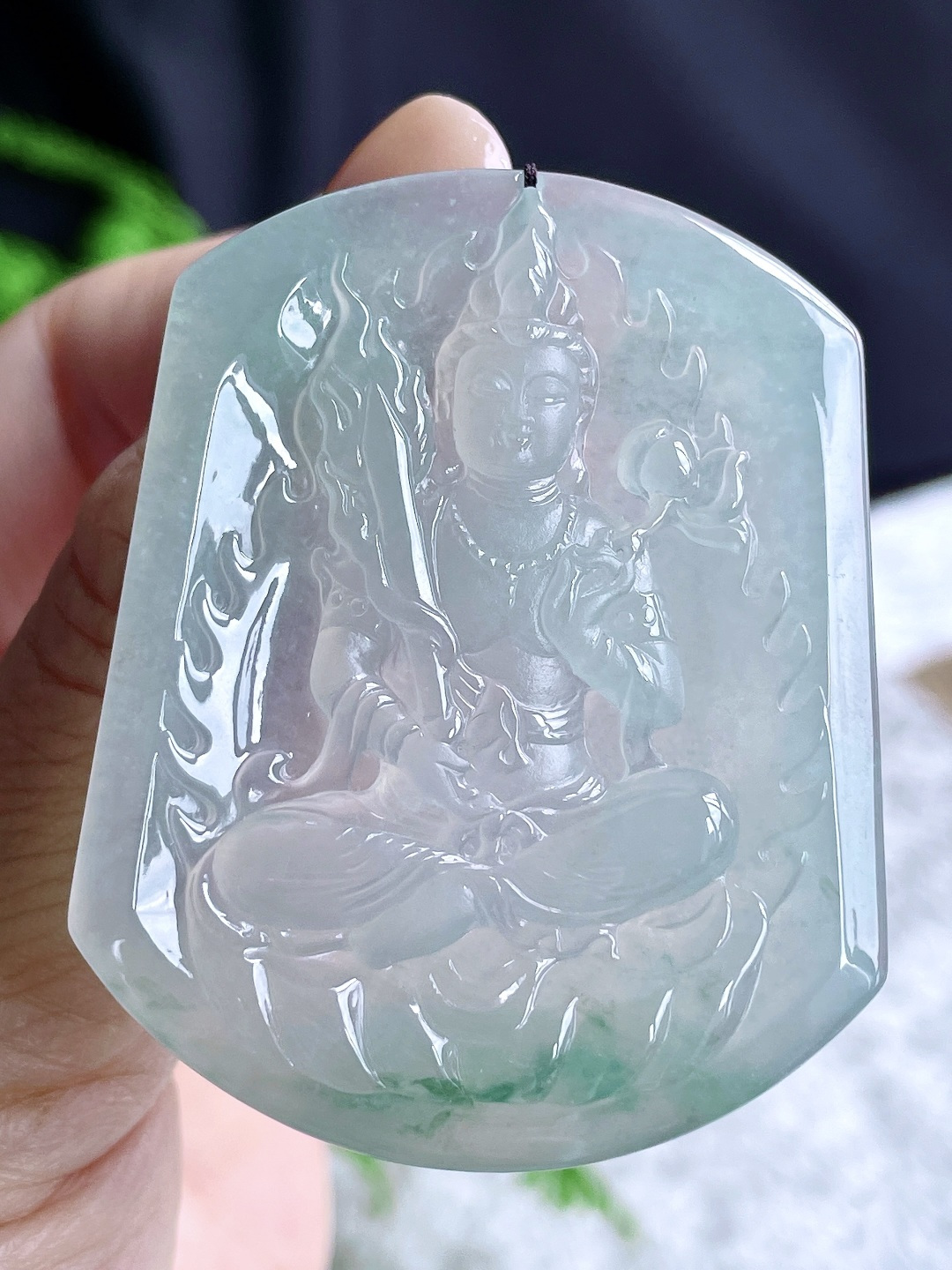 【裸石】冰糯种飘花虚空藏观音牌吊坠 【说明】缅甸 无裂 性比高 一刀切 【尺寸】52.6-42.2