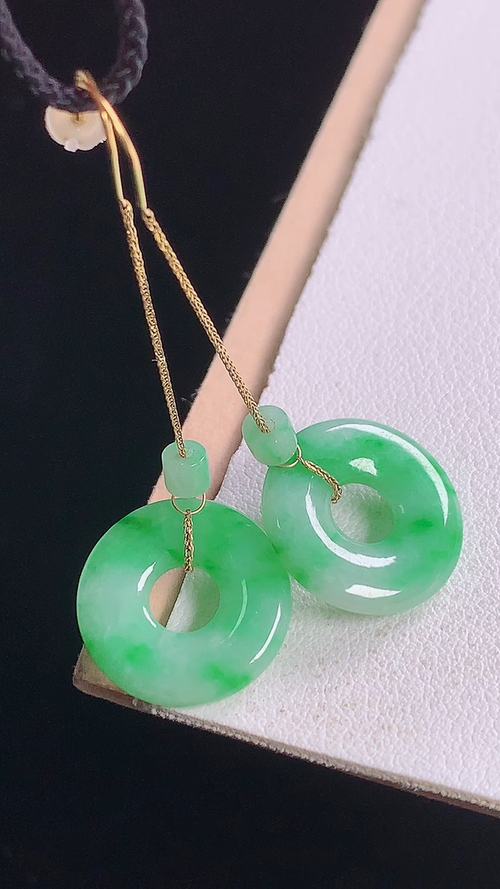 ️冰飘绿平安圈耳坠，无裂，尺寸:15.6-2.6mm 11