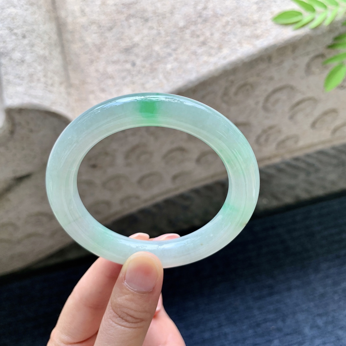 圆条56 57 圈口56/10.9.110.8 编码WW091545 飘绿，水润，种老，细腻，有棉线