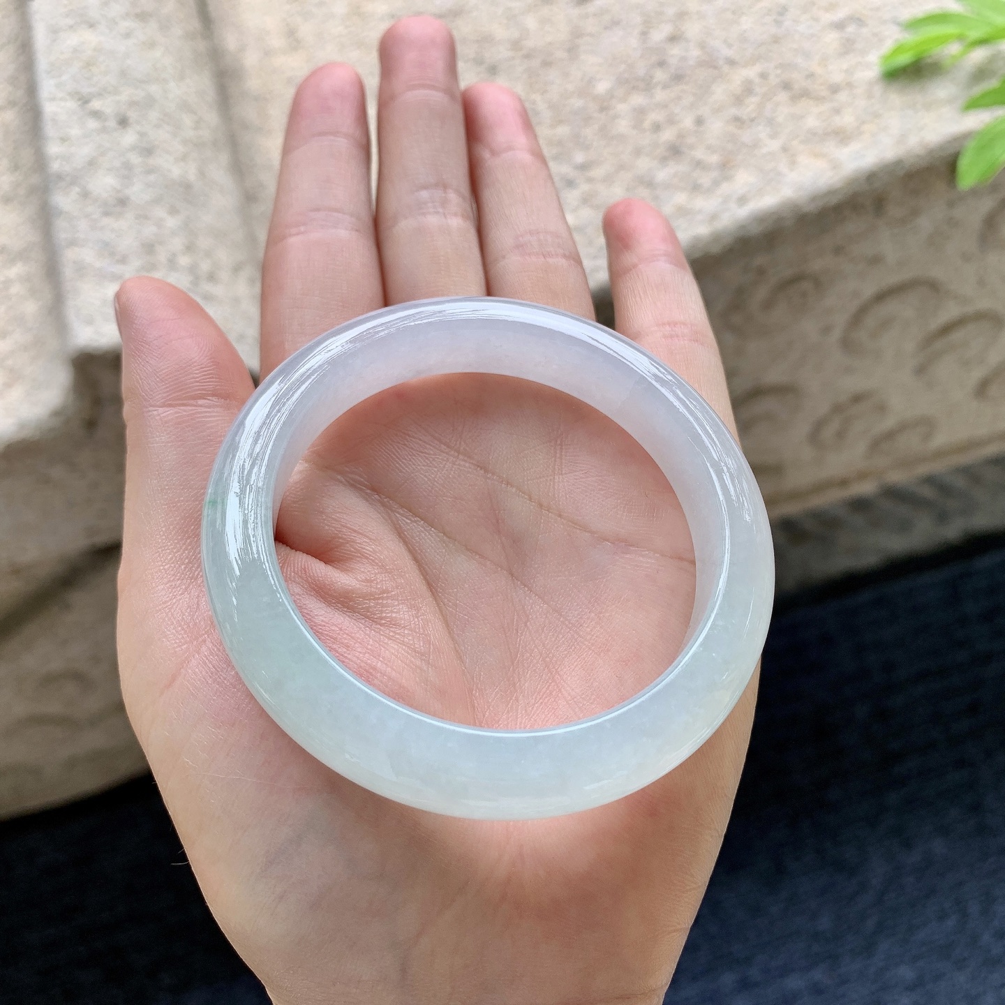 正圈53 54 圈口54.4/11.2/8 编码DZ090505 糯冰晴底，水润，种老，细腻，内侧有