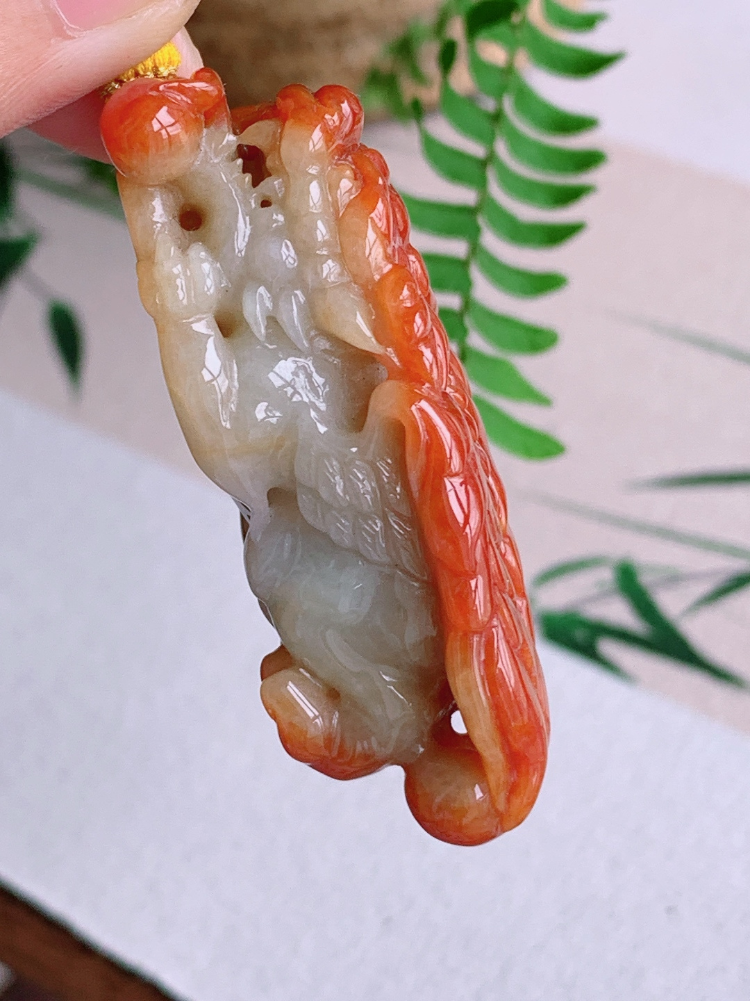 【裸石】冰红翡飞天貔貅吊坠 【说明】缅甸 性比高 超厚 大气 手把件 【尺寸】60.5-32.8-20.2 【重量】75.8克
