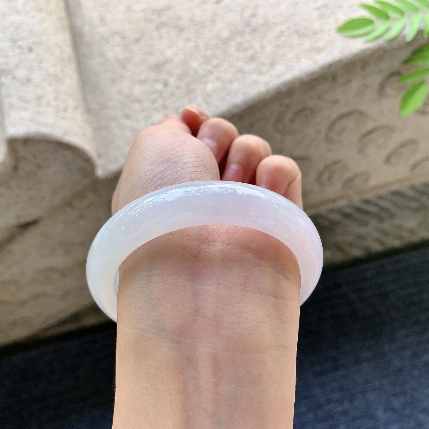正圈54 55 圈口55/12.6/8.3 编码WW091540 细糯粉紫，水润，种老，细腻，打灯有絮线