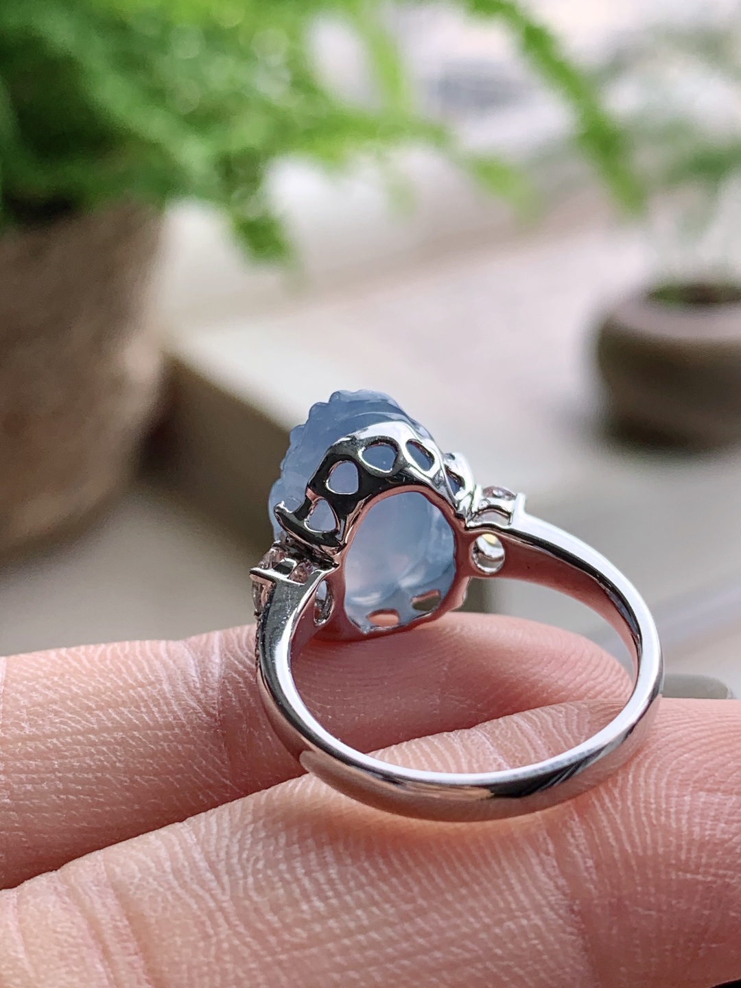 【镶嵌】️冰貔貅戒指 【说明】缅甸 18k金镶嵌 性比高 厚装 【整体】13-11-9.8 【裸石】13-11-7 【圈口】13号 【重量】4.7克