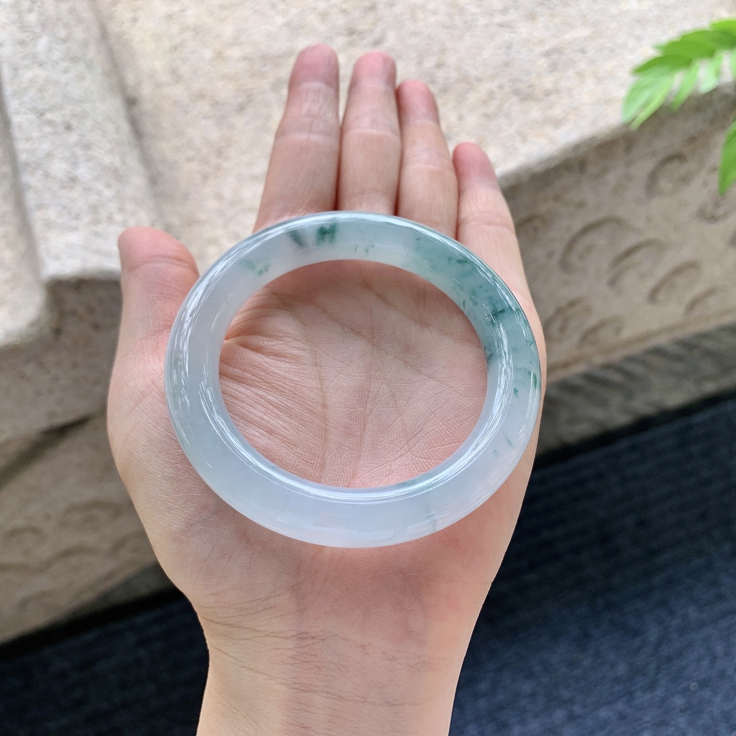 圆条51 52 圈口52.4/9.8/10 编码WW091462 糯冰飘蓝花，水润，种老，细腻，无裂