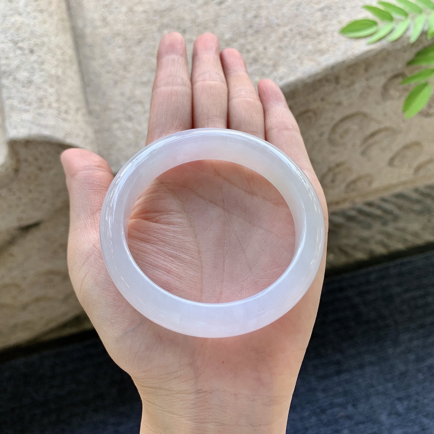 正圈54 55 圈口55/12.6/8.3 编码WW091540 细糯粉紫，水润，种老，细腻，打灯有絮线