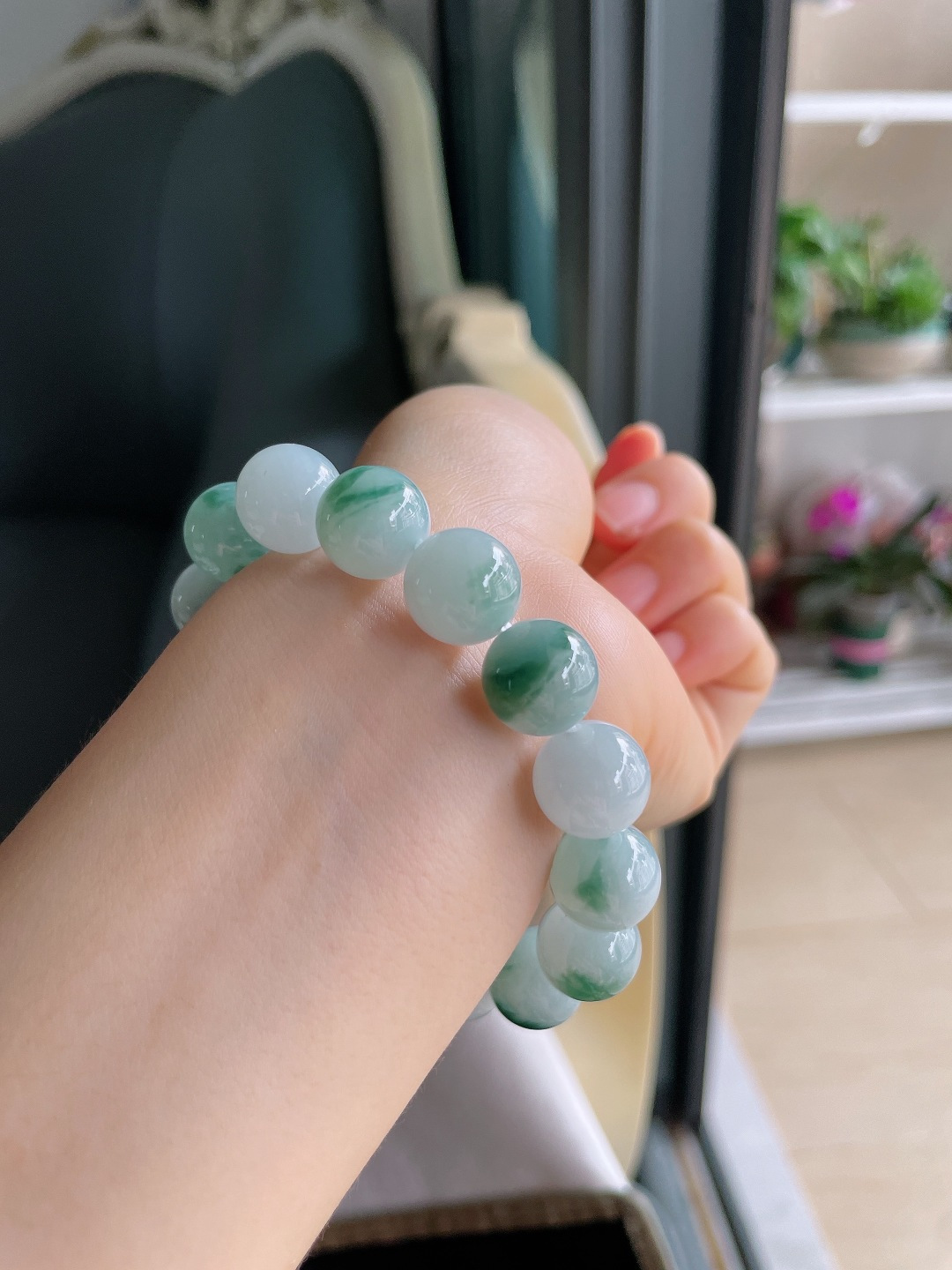 缅甸天然翡翠A货，冰种飘花手链，尺寸：12.5mm。【编3823】