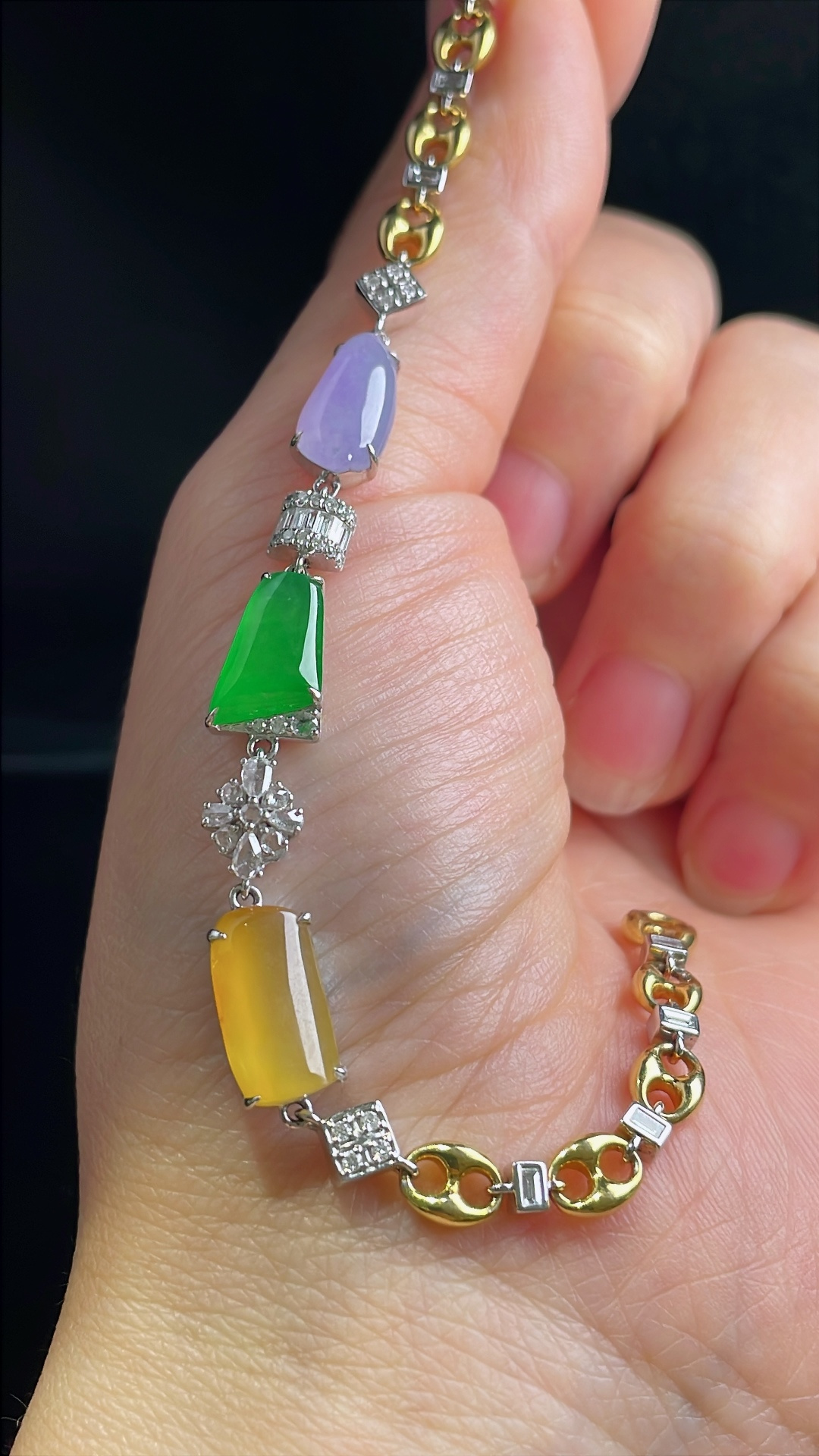 冰绿手链，18k镶嵌，老种起光，细底通透，尺寸：裸石11/7.2/4mm0915
