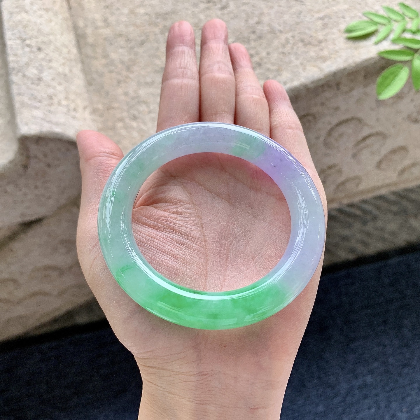 圆条53 54 圈口54/10.9/10.7 编码T3091650 糯冰椿彩，水润，种老，细腻，打灯