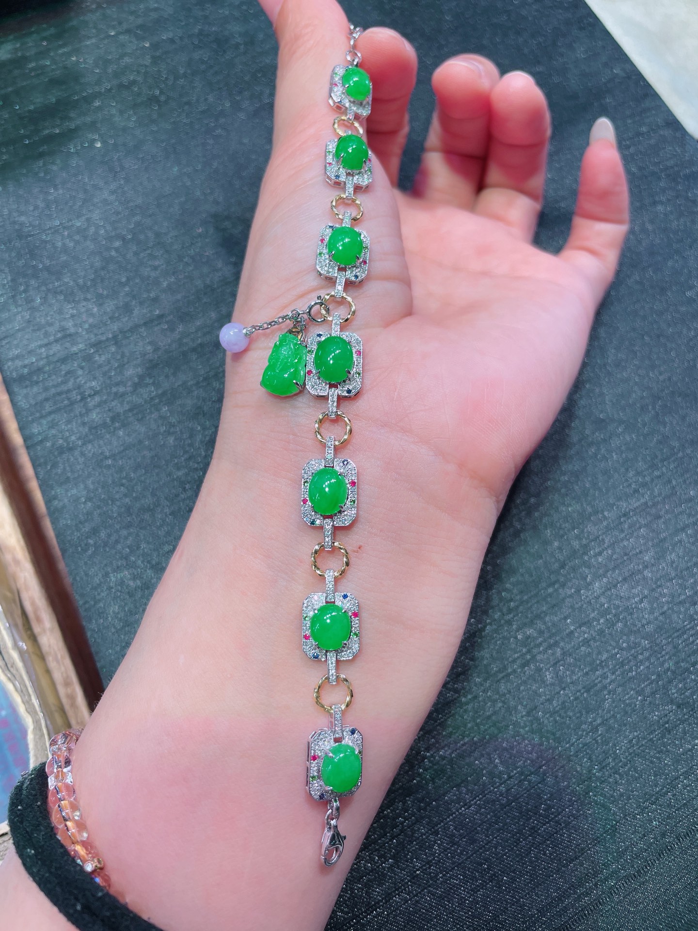 ️高冰绿蛋面手链，晶莹剔透，新颖时尚，8.5-7-4