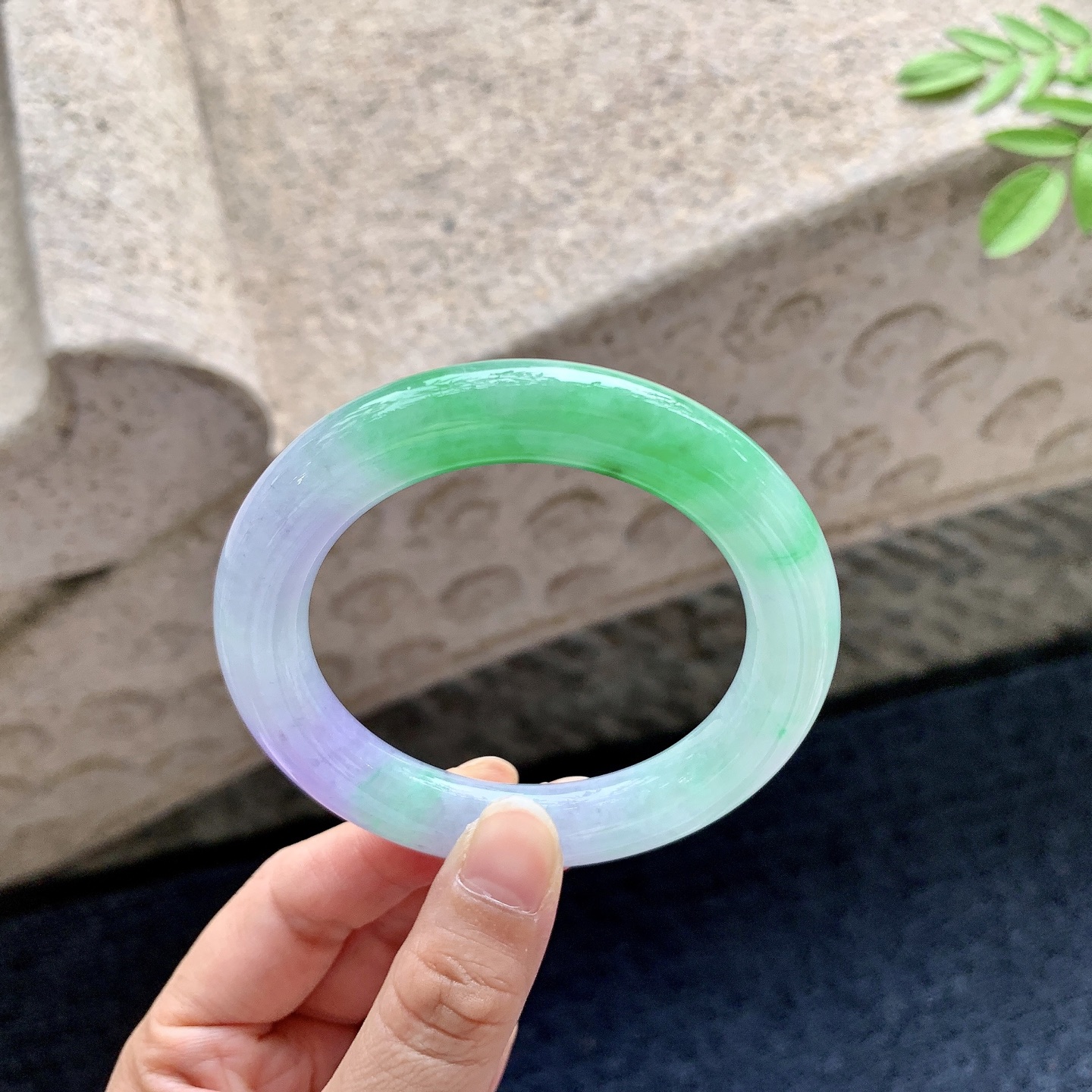 圆条53 54 圈口54/10.9/10.7 编码T3091650 糯冰椿彩，水润，种老，细腻，打灯有絮线