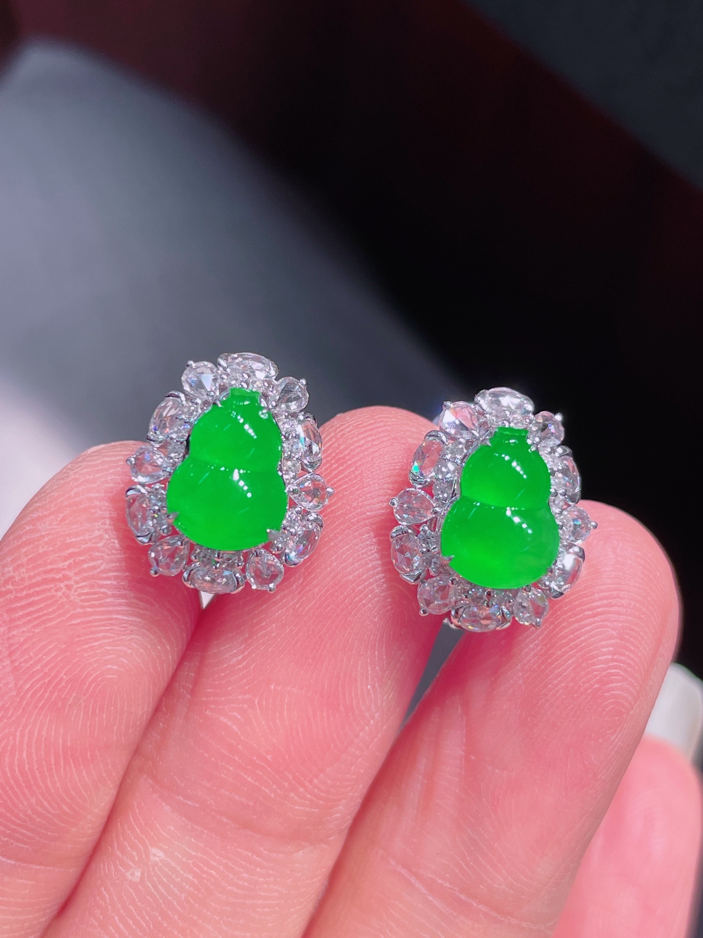 ️高冰绿葫芦耳包 晶莹剔透，新颖时尚，无裂，9-6.9-3