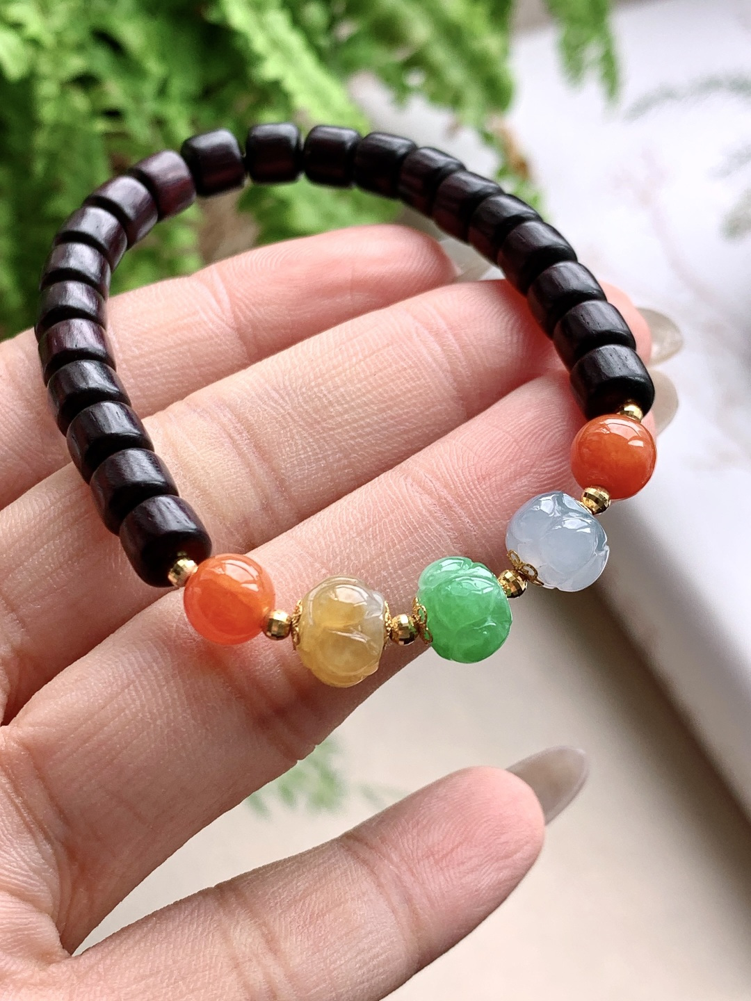【珠子】️冰多宝手串荷花檀木手串 【说明】缅甸 18k金镶嵌 性比高 【尺寸】8-8.2mm 【重