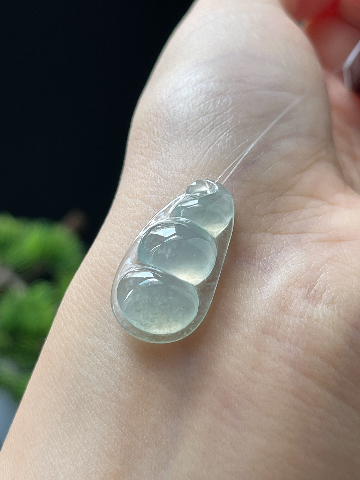 翡翠冰糯种浅绿色福豆