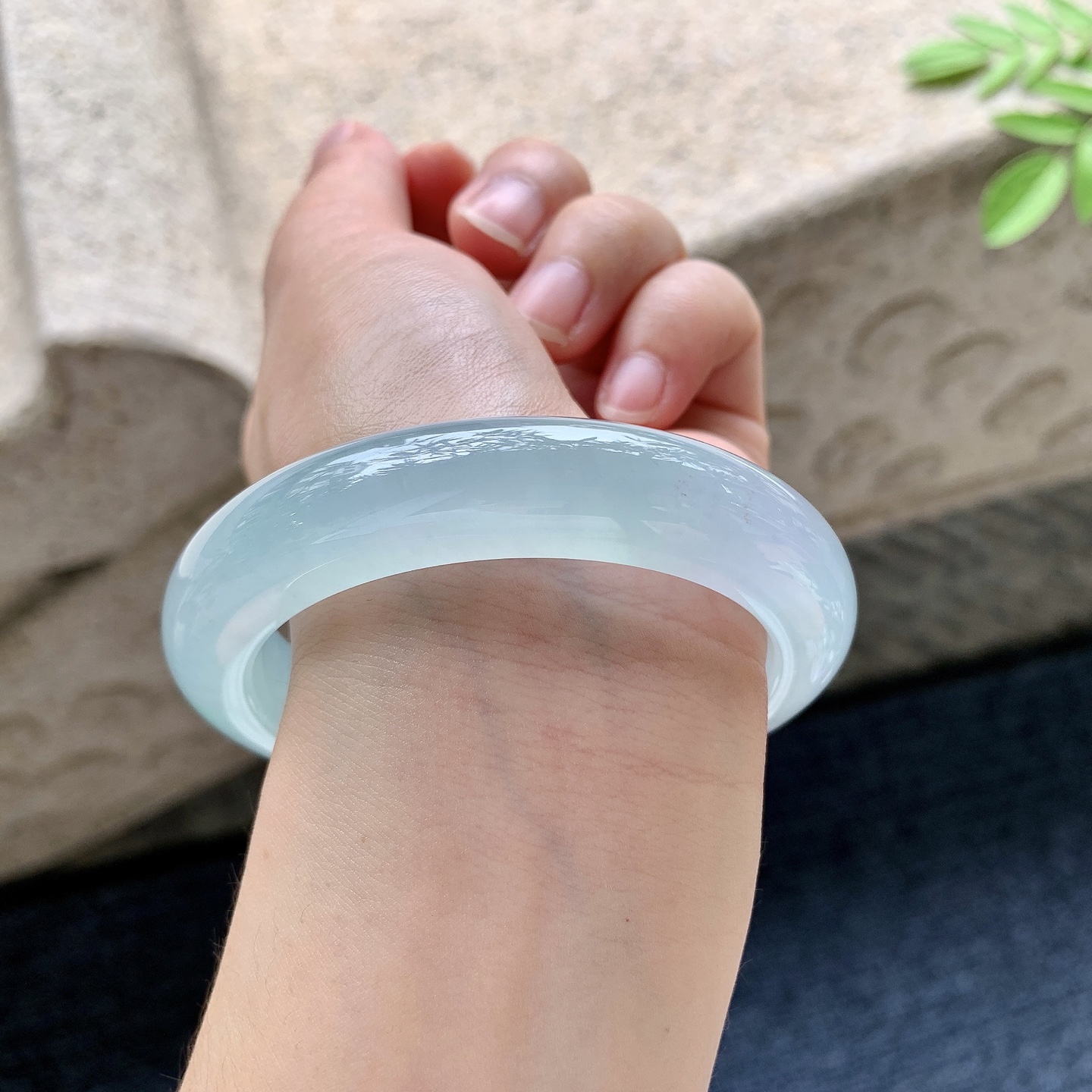 正圈56 57 圈口57.5/12.6/9.9 编码BM091655 冰椿彩，水润，种老，细腻，无裂
