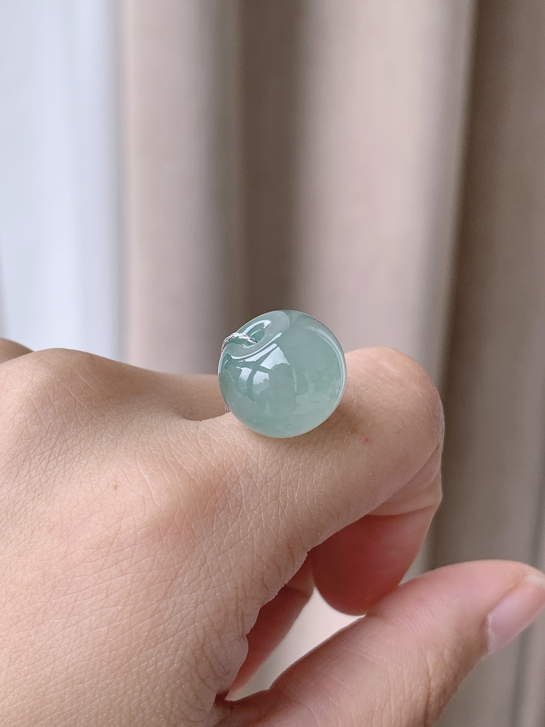 【珠子】冰晴水路路通珠子单珠 【说明】缅甸 性比高 【尺寸】14.4-11.7mm 【重量】5克