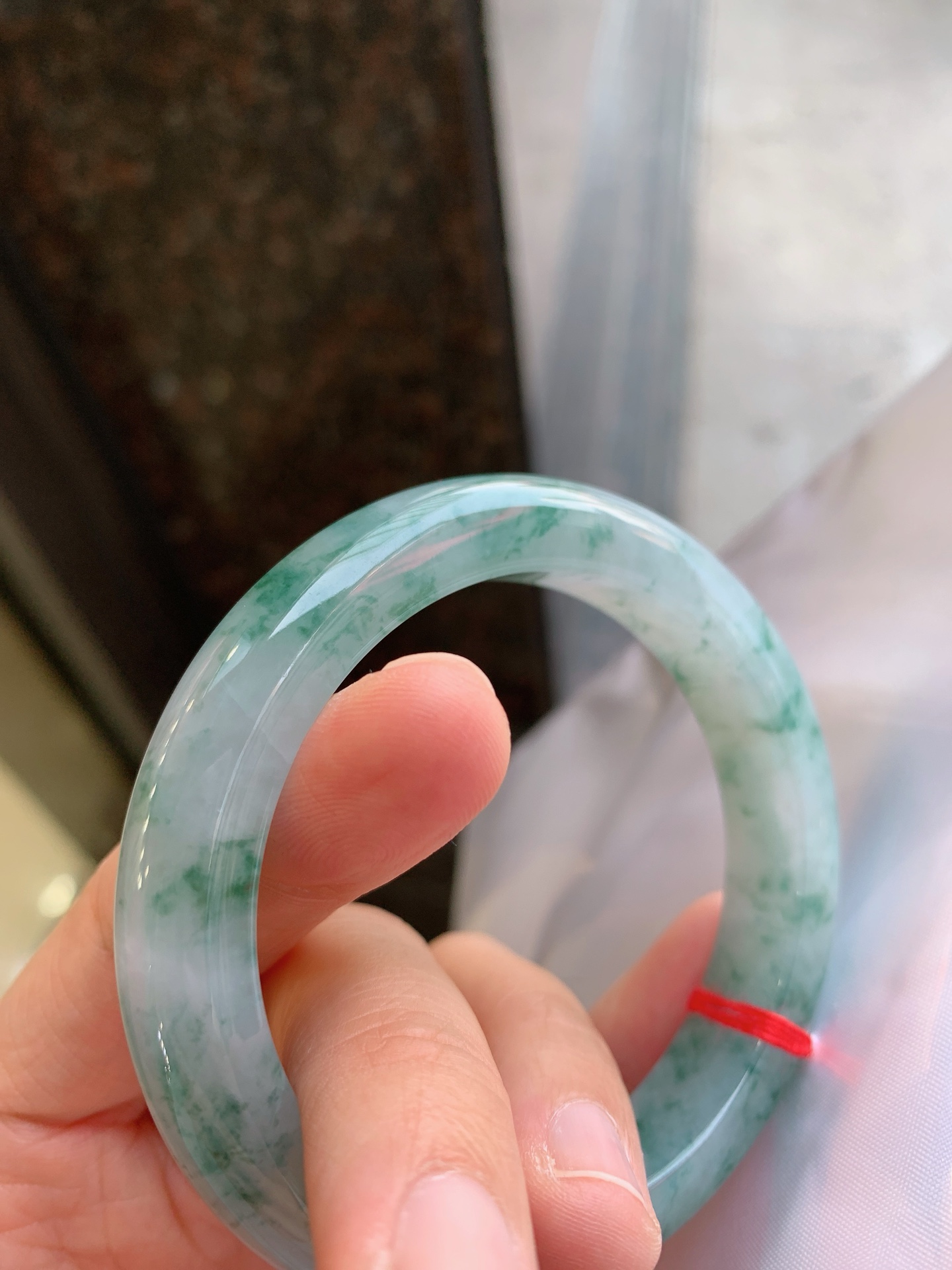 正圈飘花 微纹 尺寸：56.3/11.7/9.4 细腻