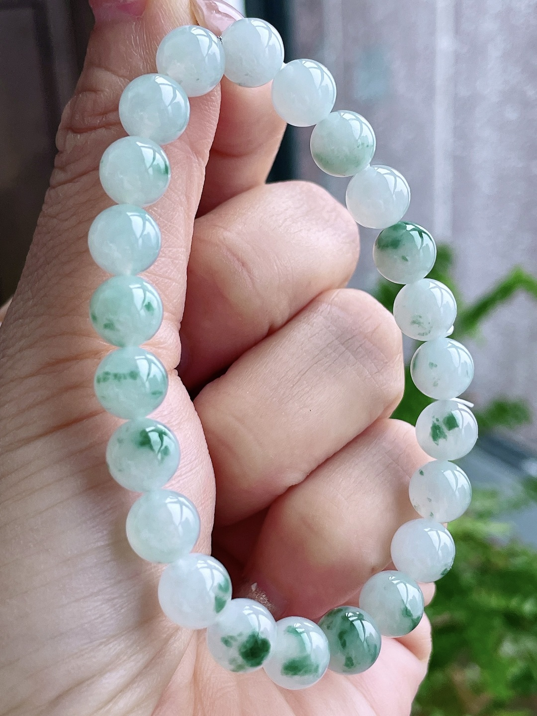 【珠子】糯冰飘花手串圆珠珠子手串 【说明】缅甸 性比高 【尺寸】8mm 【重量】20克