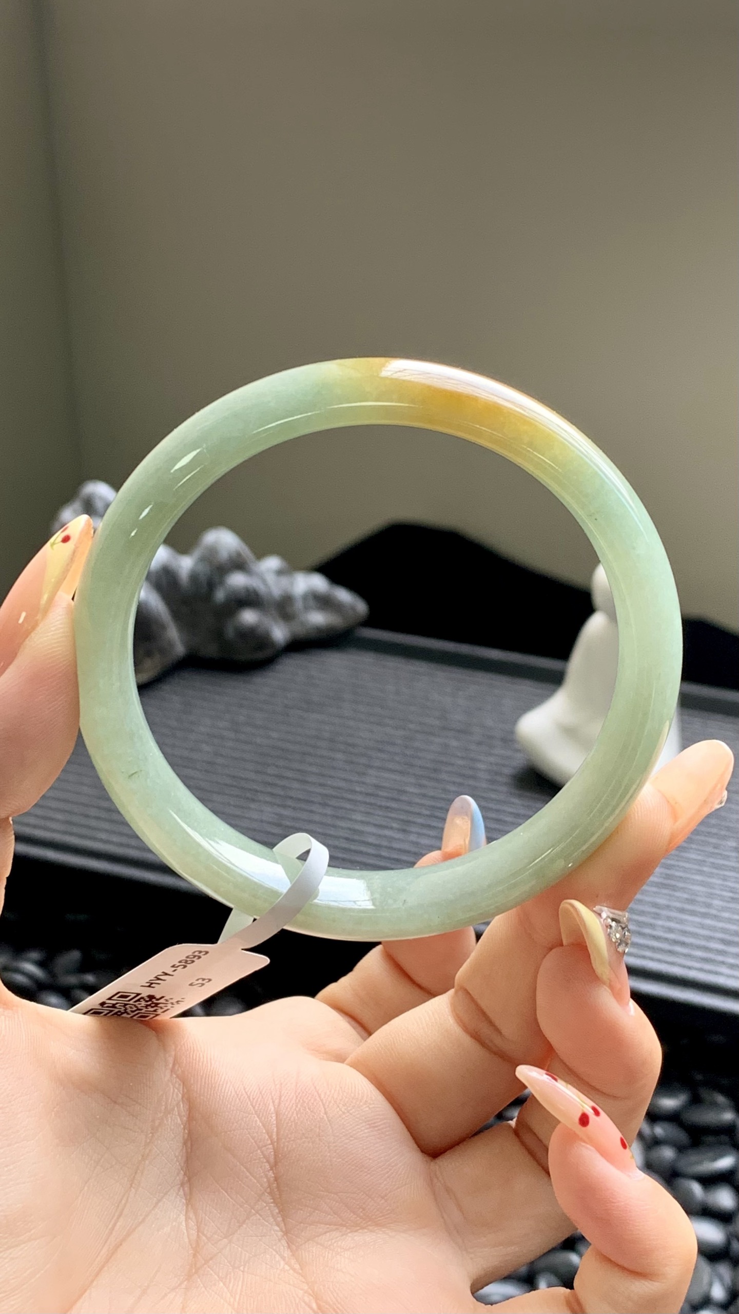 晴底黄翡正圈成品 HYY-5893 尺寸：58.5-12-7