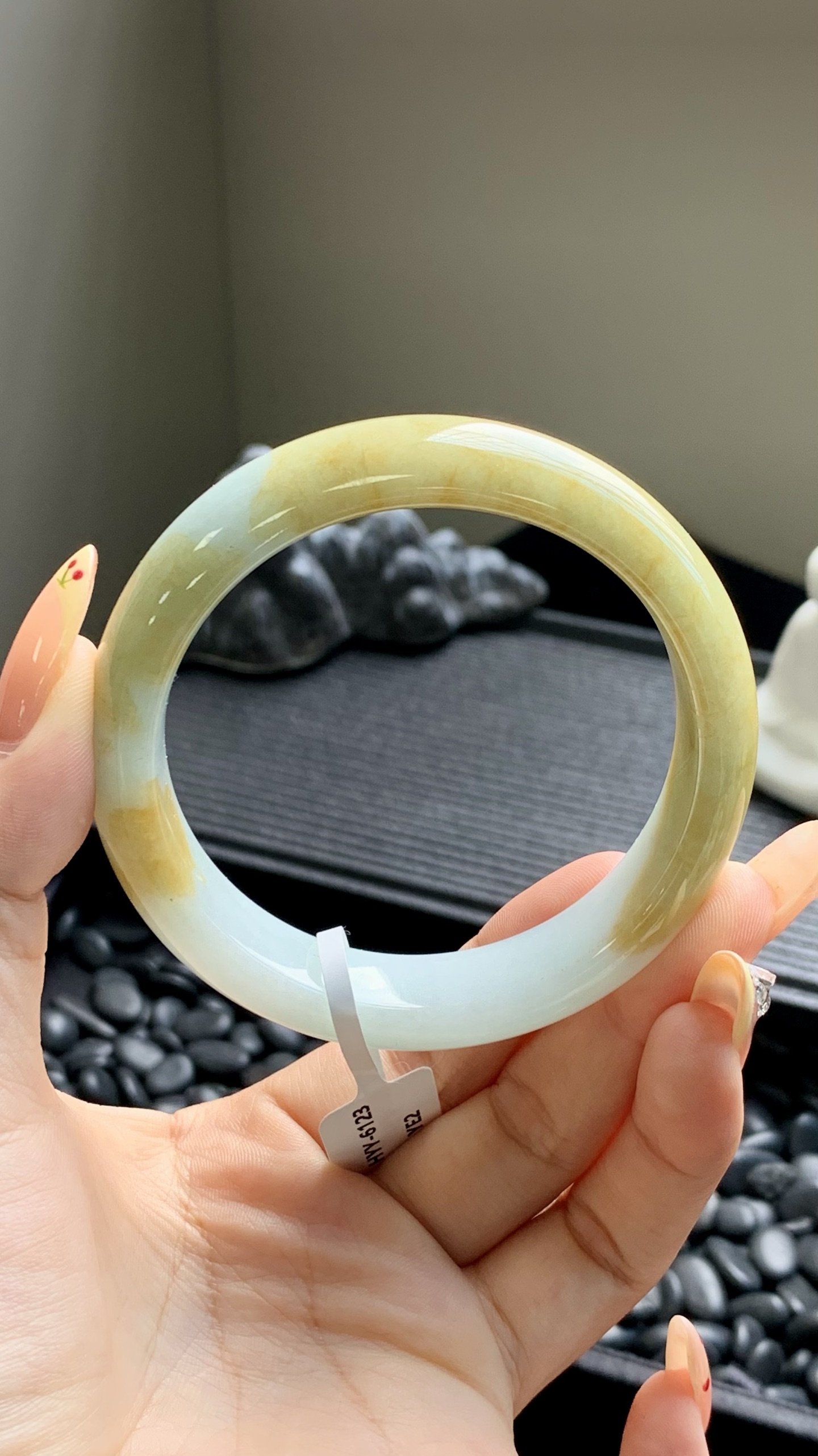 宽版黄翡正圈成品 HYY-6123 尺寸：57.5-14-8