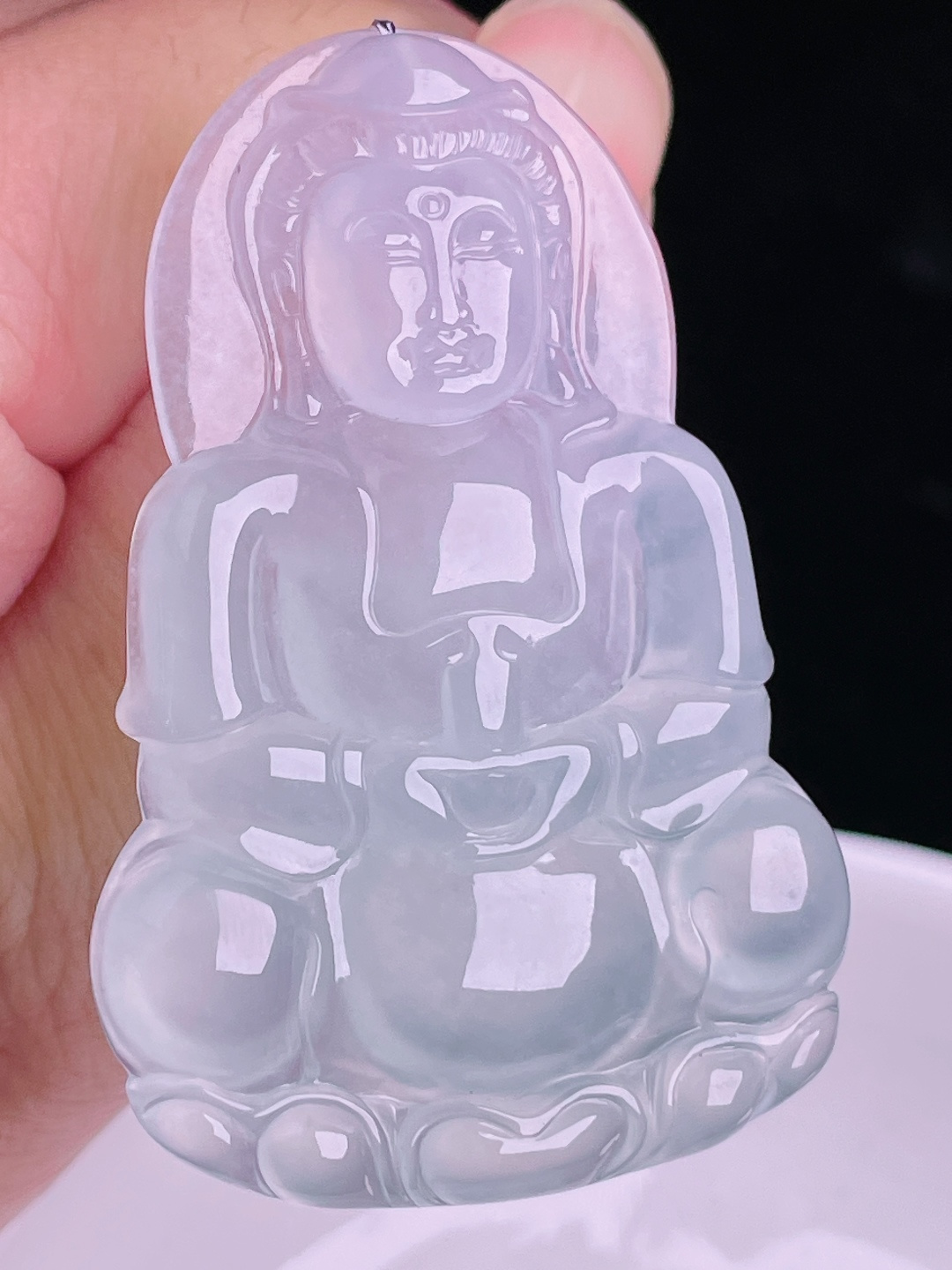 冰种观音，老种起光，细底通透，尺寸：55/37/6.3mm0915