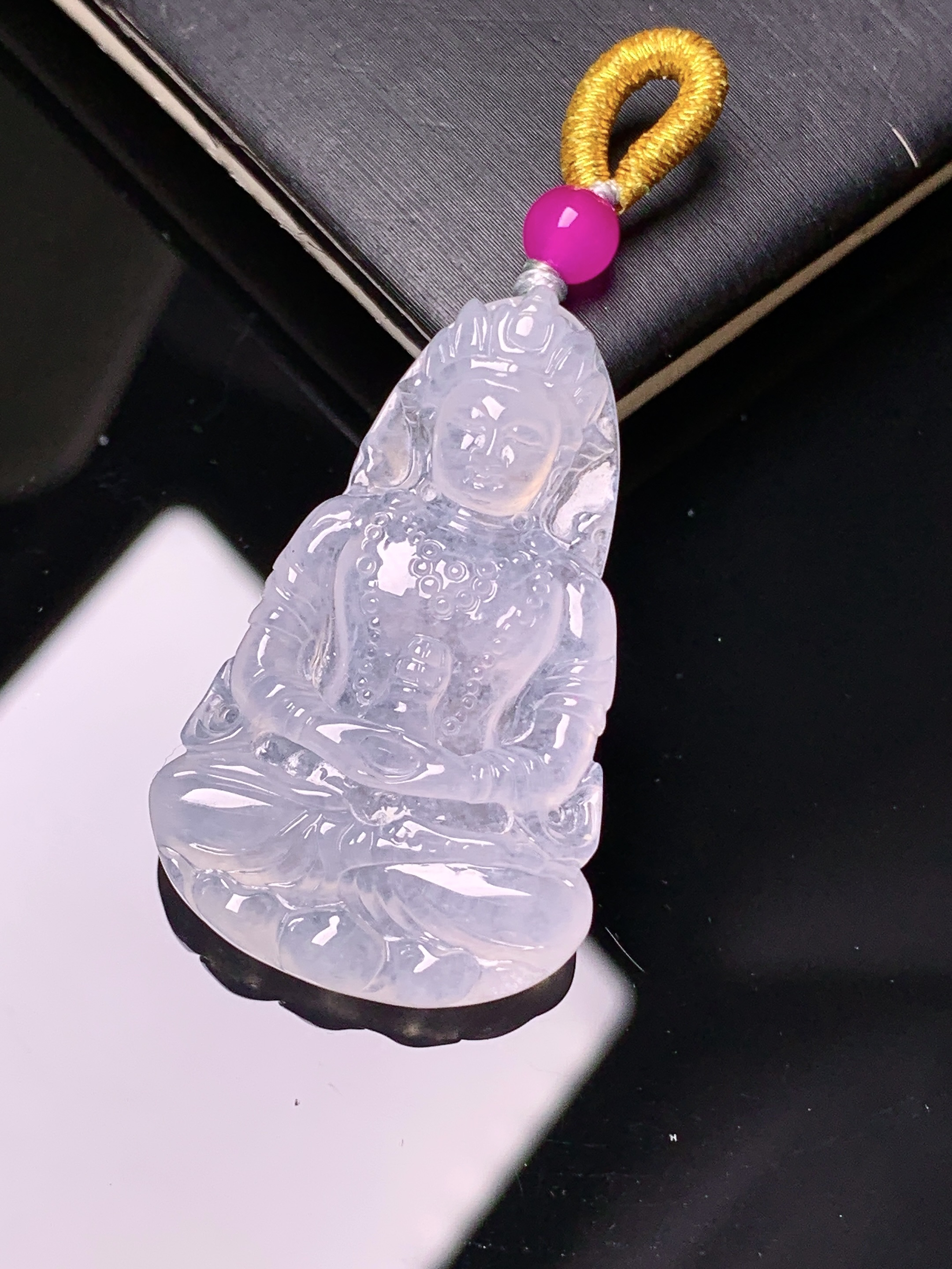 冰种度母观音菩萨吊坠 玉质细腻 色泽艳丽清新 水润亮眼 整体尺寸34.2*21*4.6 a8