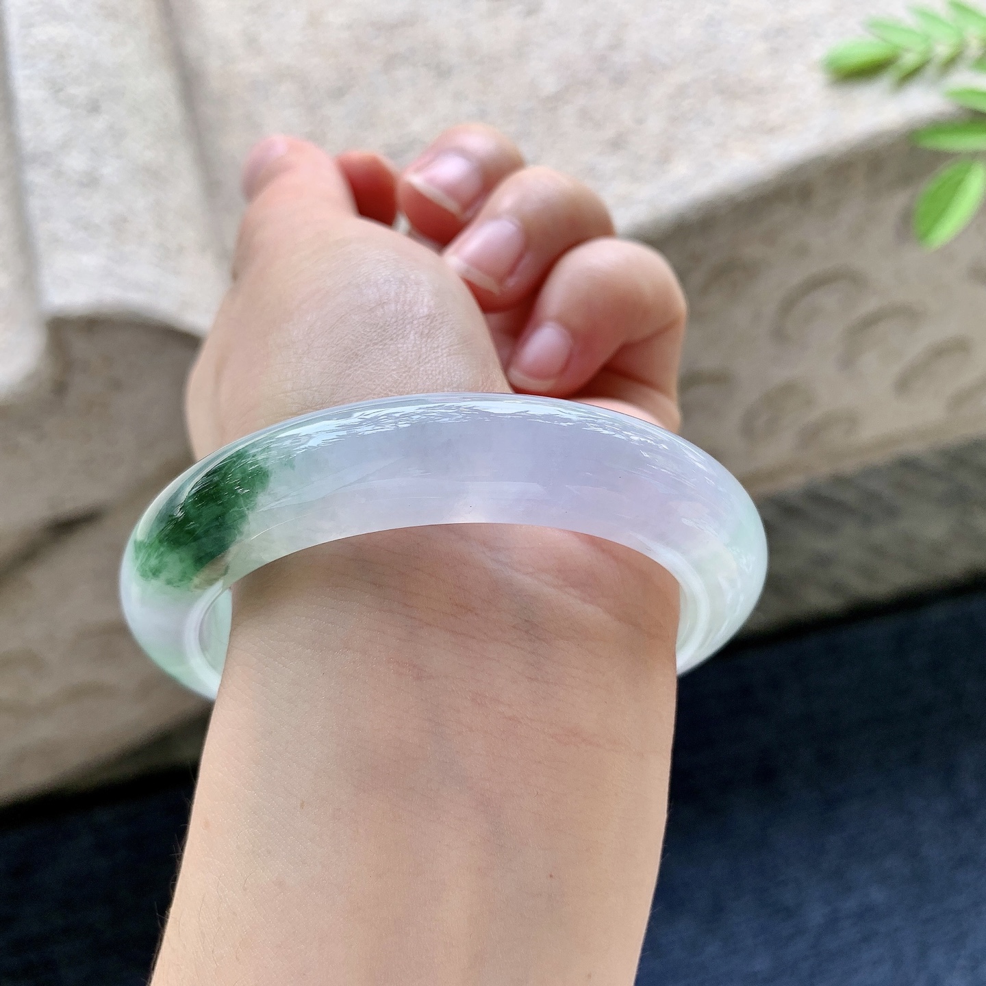 正圈54 55 圈口55.6/11.6/10 编码FL081591 冰糯春彩，水润，种老，细腻，无裂
