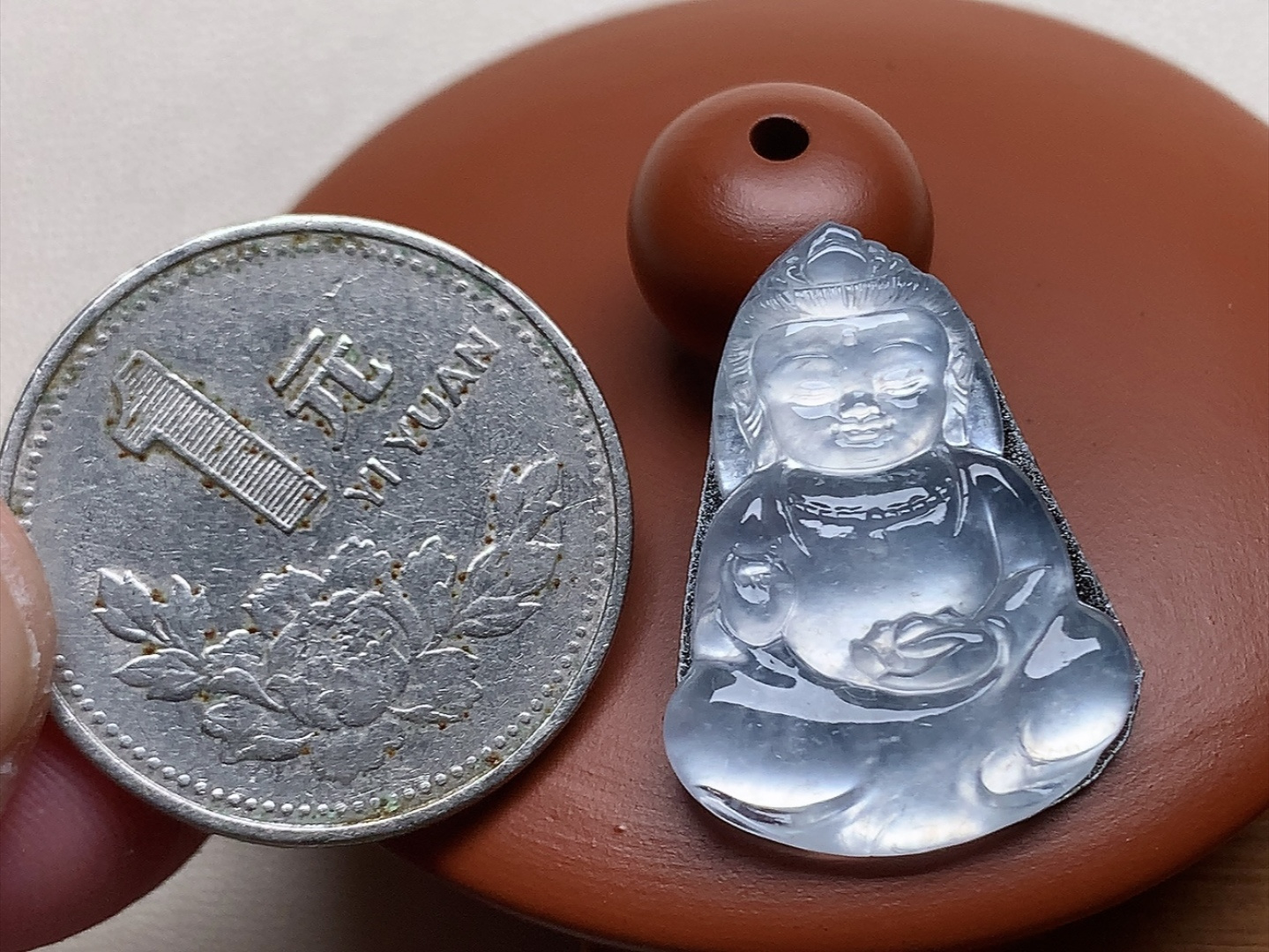 ️ 玻璃种宝宝佛 冰透感十足，白皙透亮起光感，无裂尺寸24.4*18*3.4